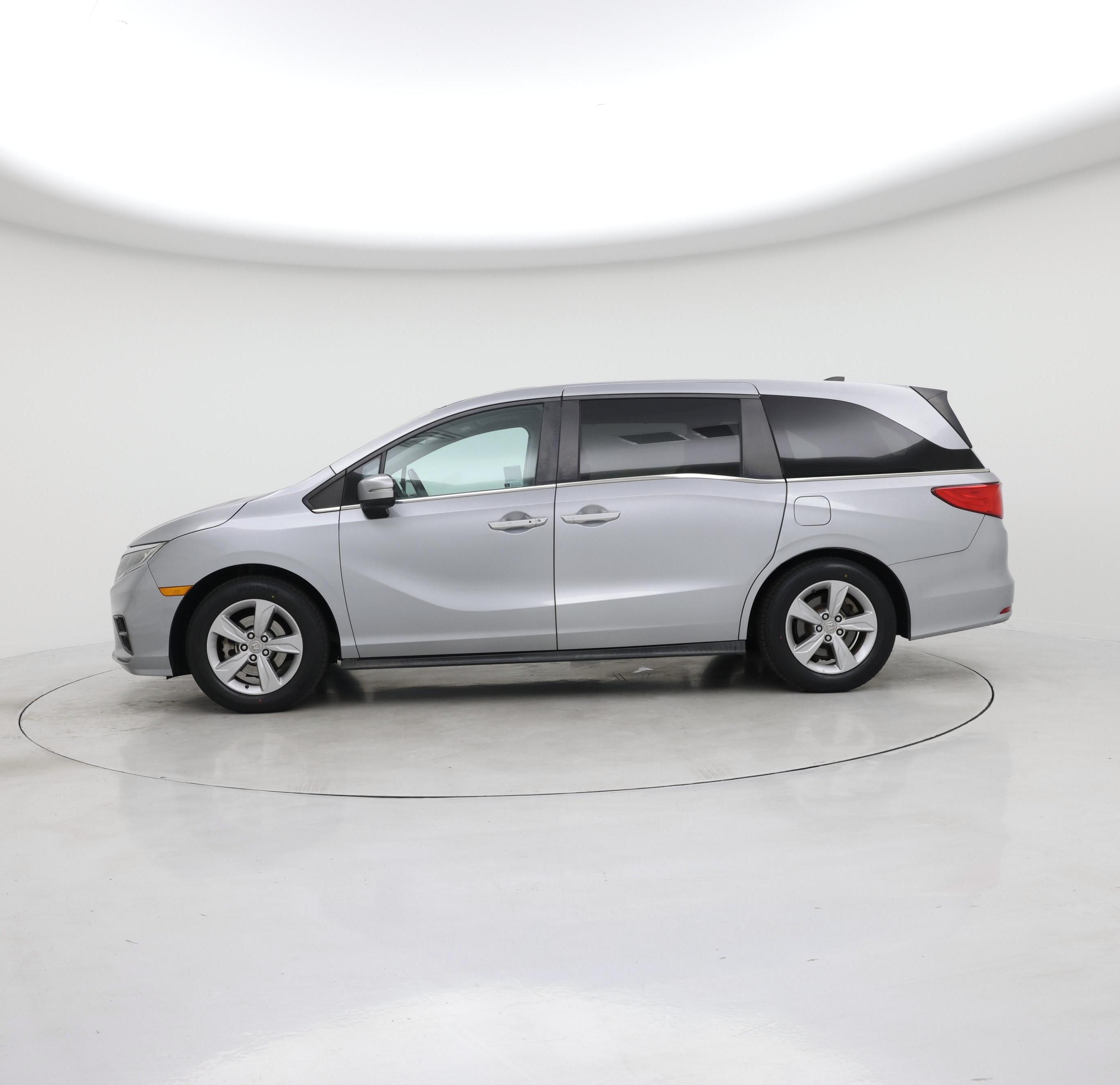 Thumbnail: 2019 Honda Odyssey - 3