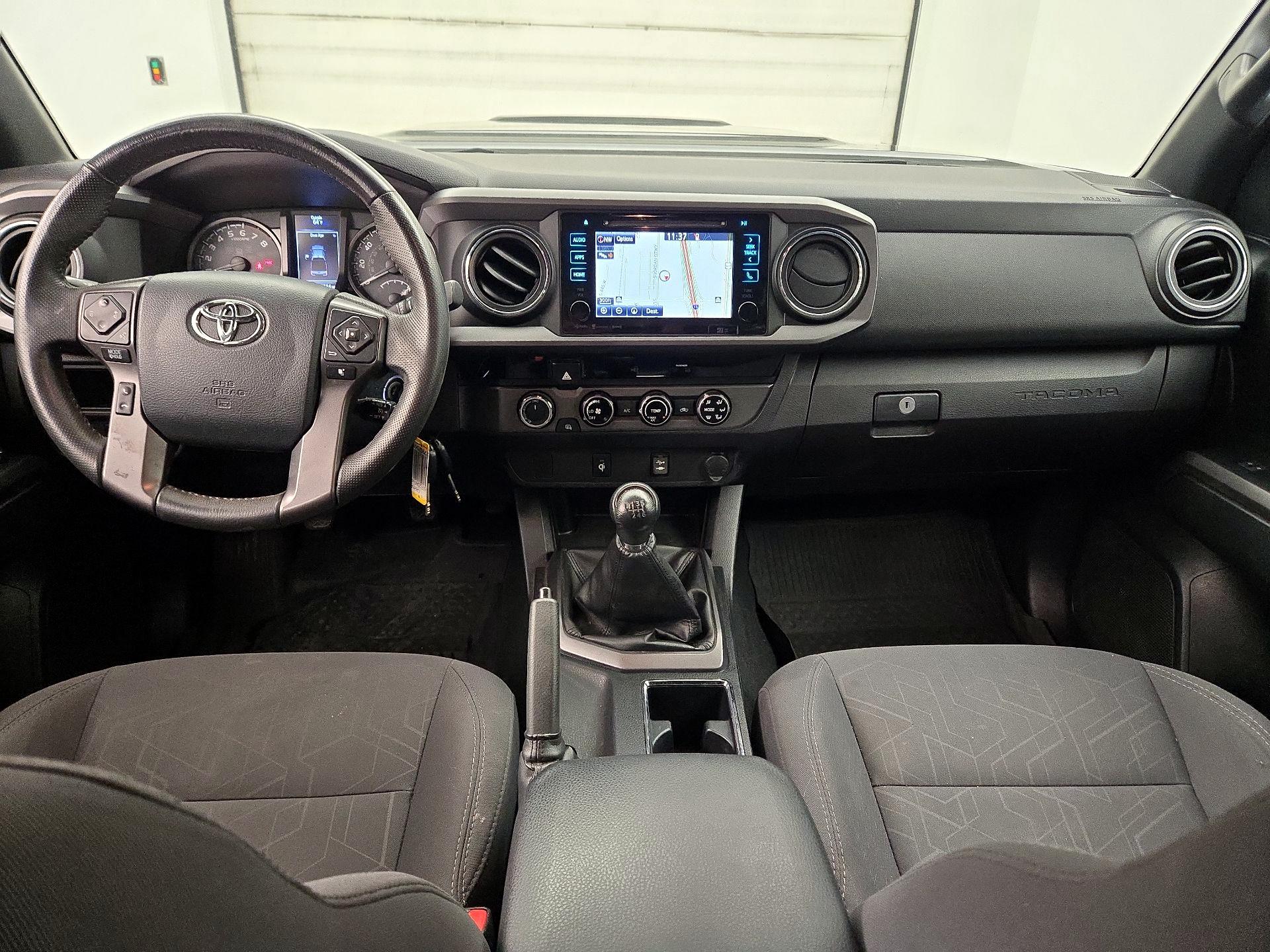 Thumbnail: 2017 Toyota Tacoma - 9