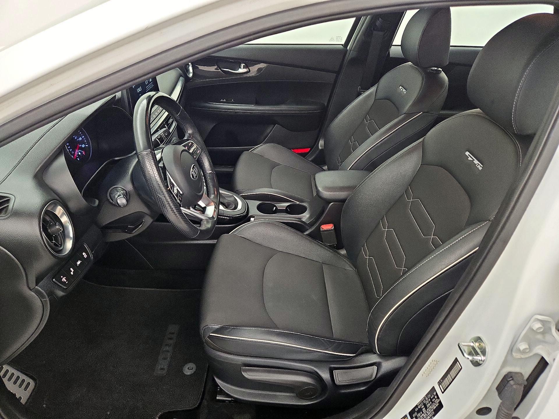 Thumbnail: 2021 Kia Forte - 11