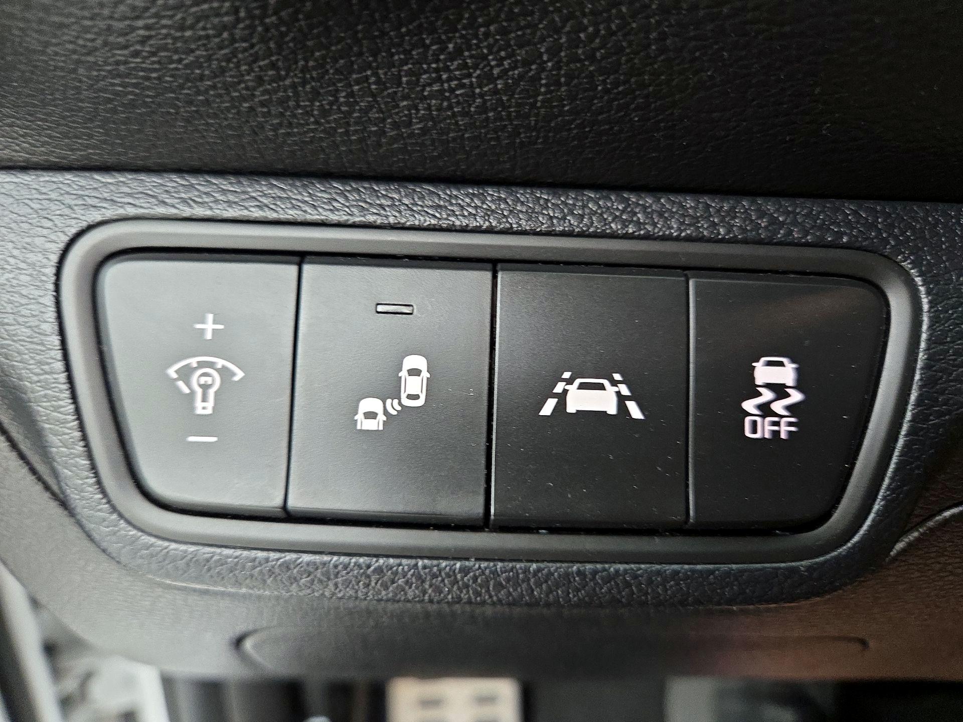 Thumbnail: 2021 Kia Forte - 13