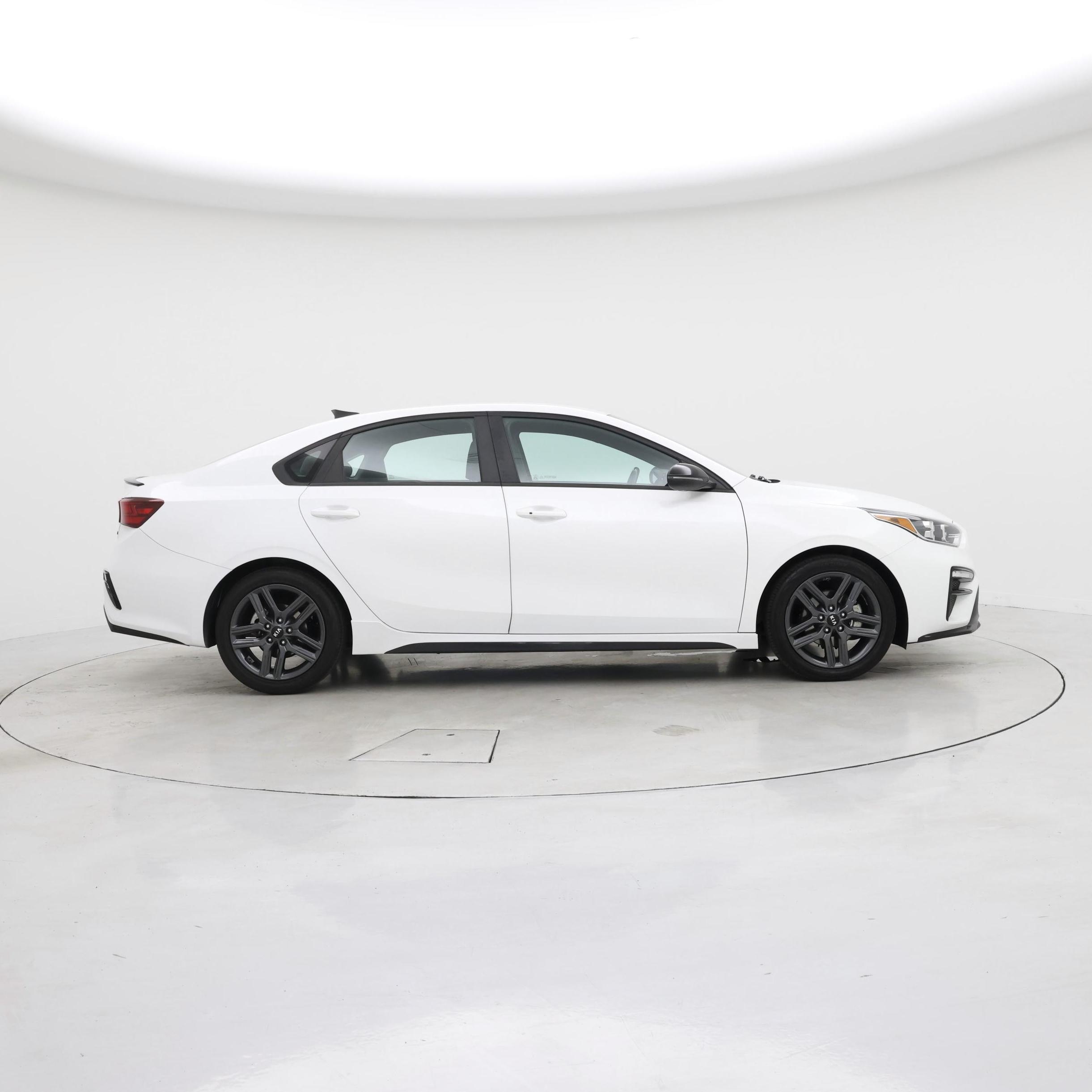 Thumbnail: 2021 Kia Forte - 7