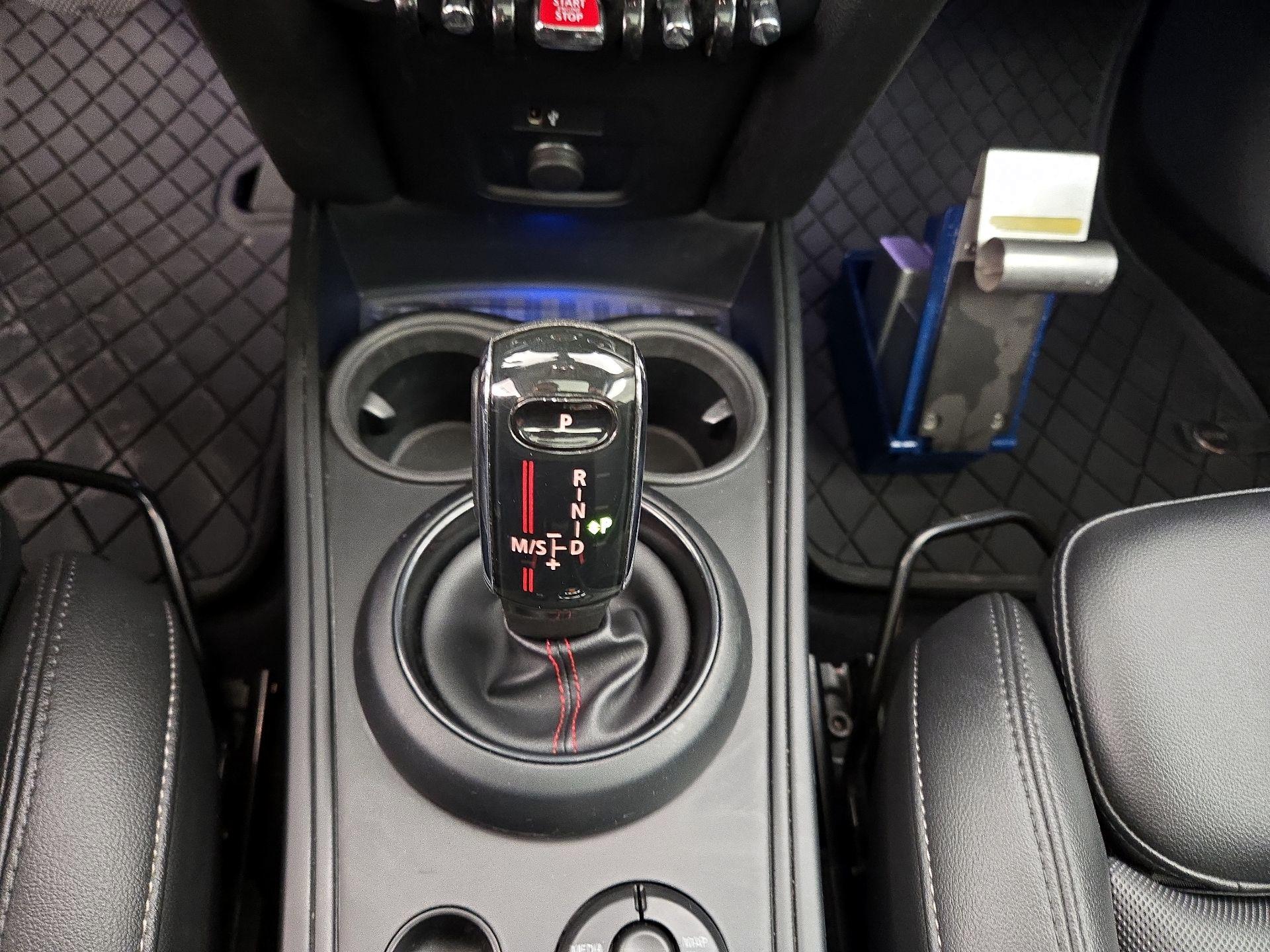 Thumbnail: 2020 MINI Cooper Countryman - 18