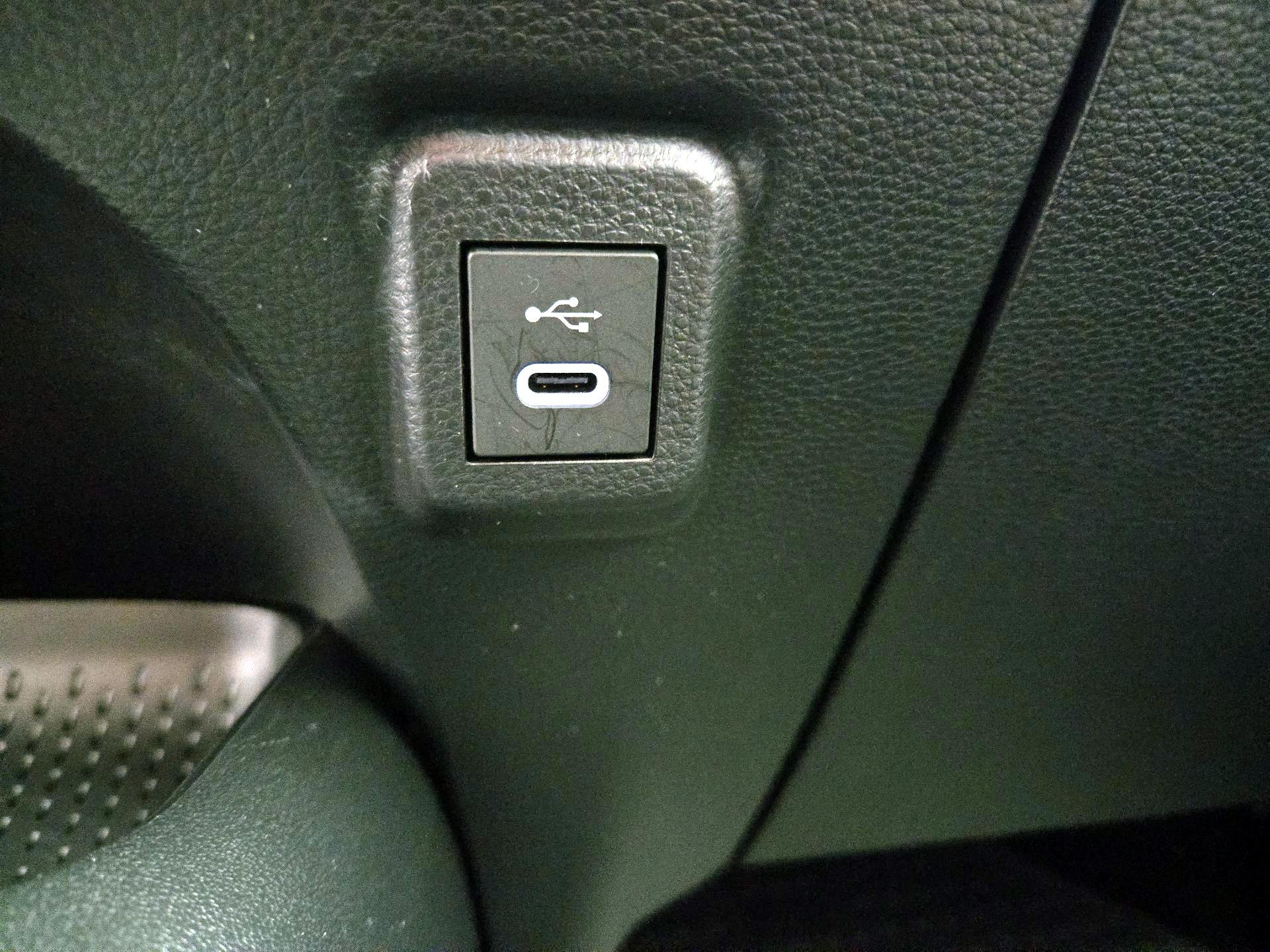 Thumbnail: 2023 Toyota Corolla - 18