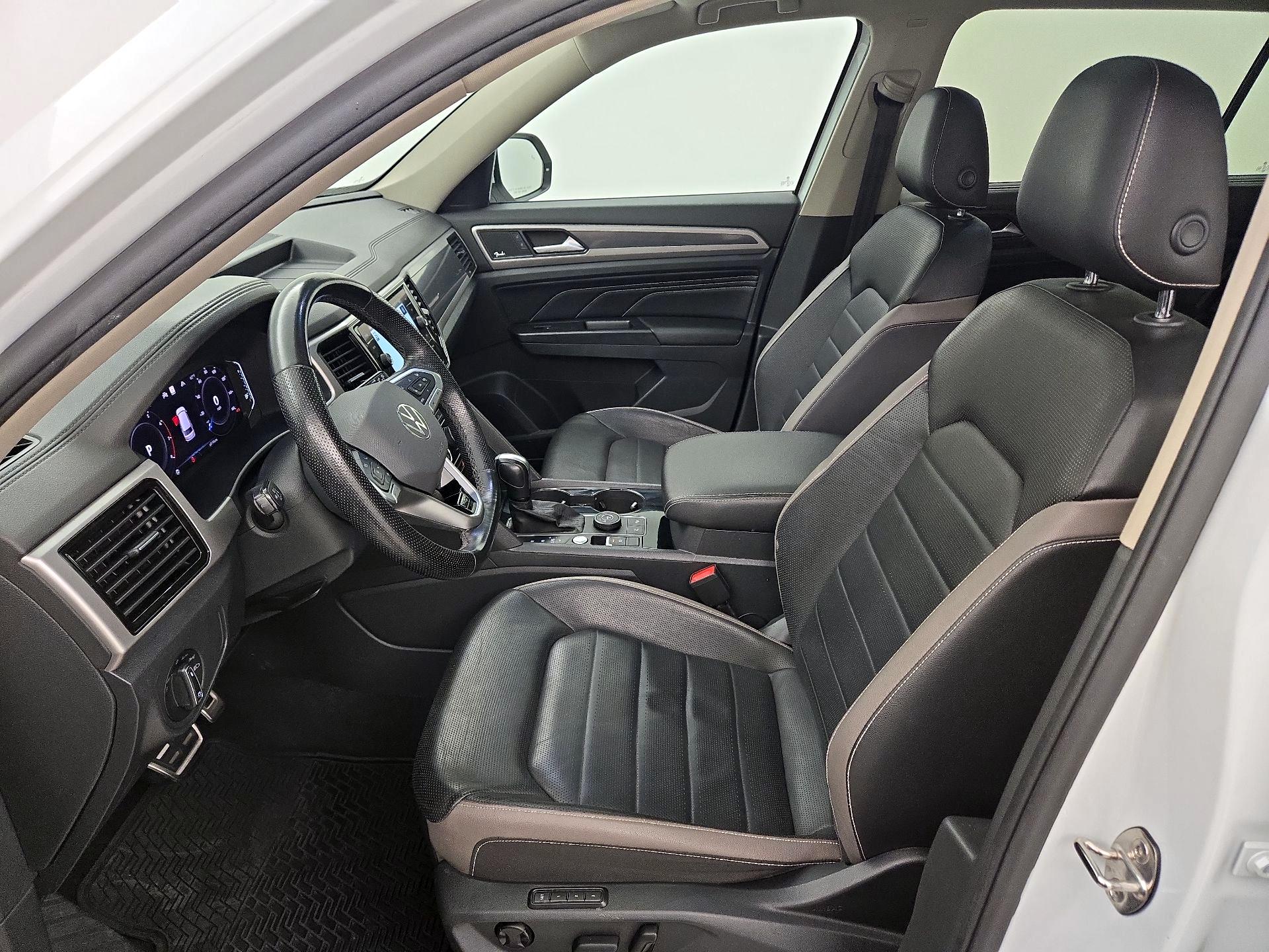 Thumbnail: 2021 Volkswagen Atlas - 11