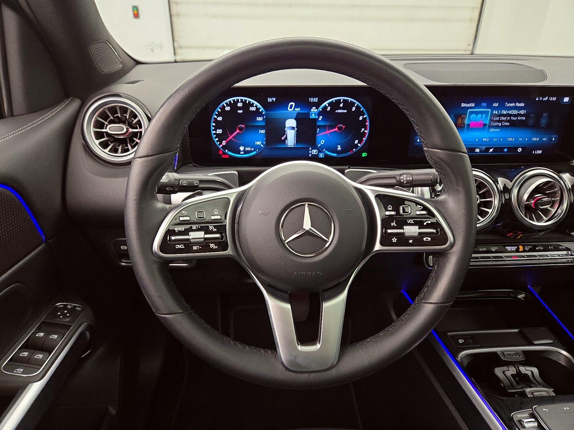 Thumbnail: 2023 Mercedes-Benz GLB - 10