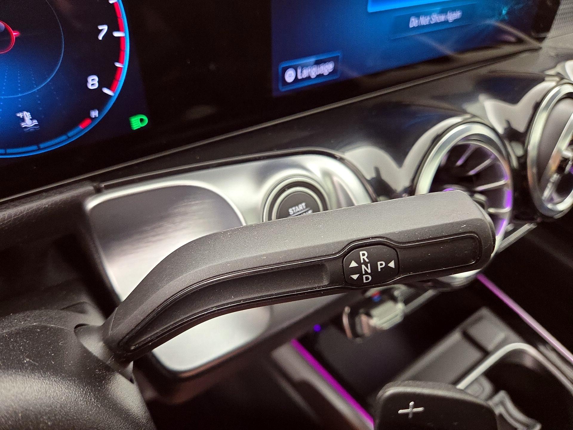 Thumbnail: 2023 Mercedes-Benz GLB - 17