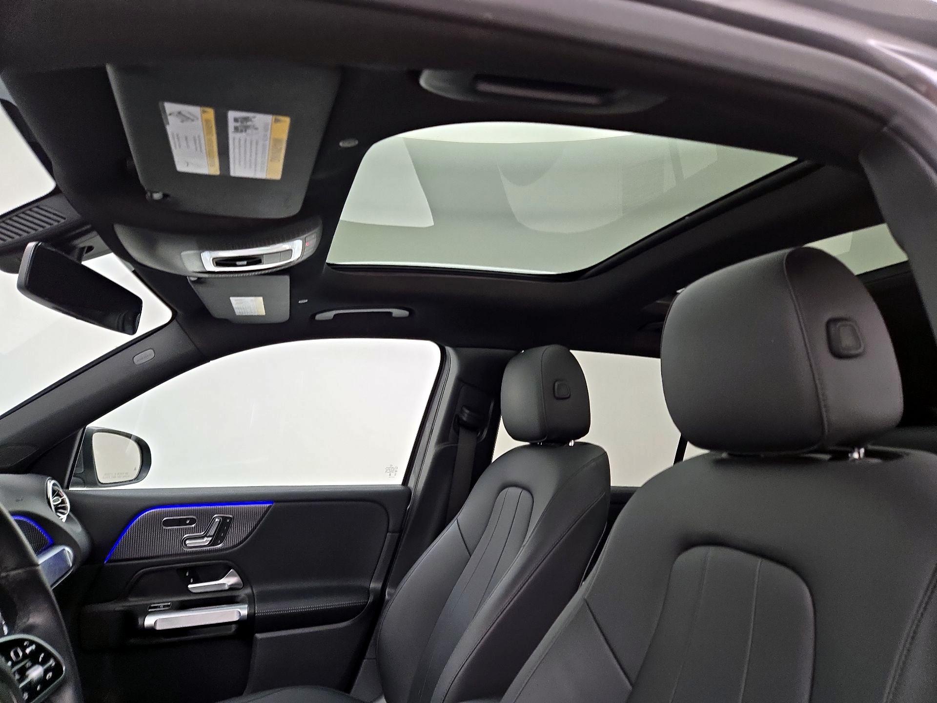 Thumbnail: 2023 Mercedes-Benz GLB - 19