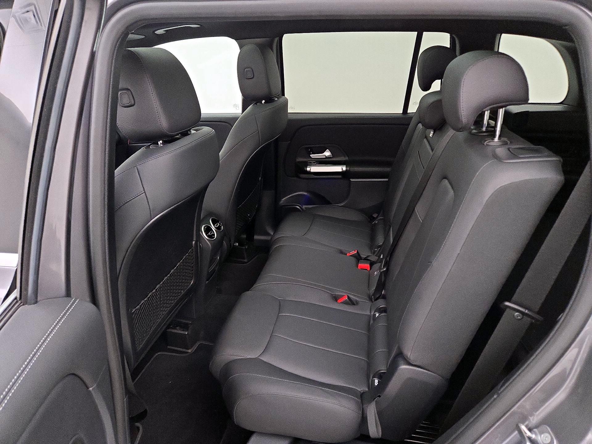 Thumbnail: 2023 Mercedes-Benz GLB - 20