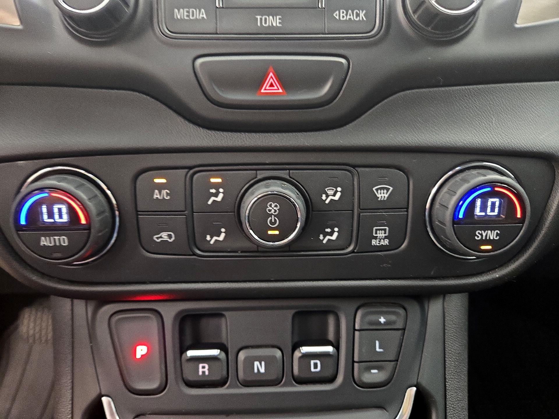 Thumbnail: 2018 GMC Terrain - 16