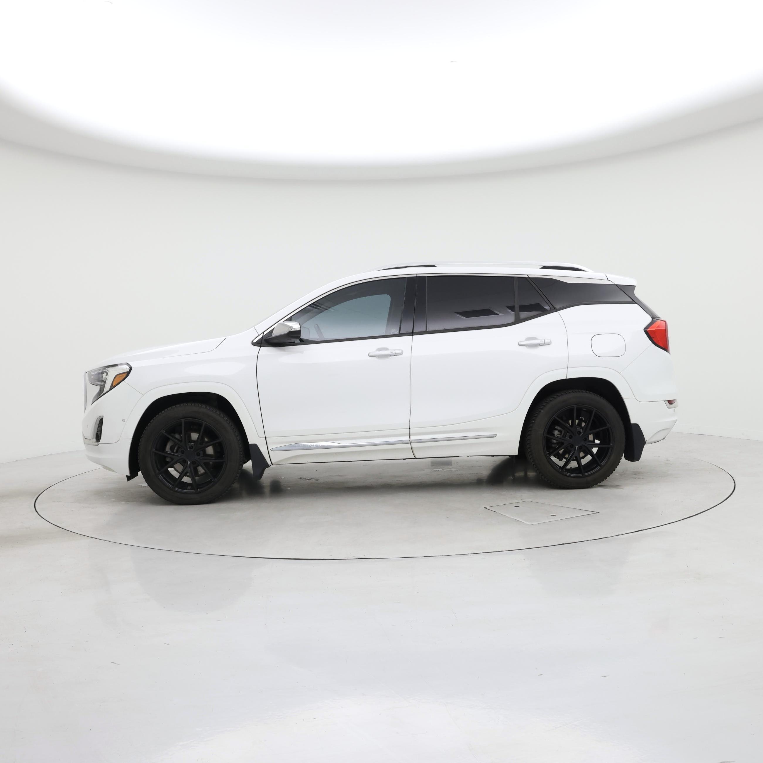 Thumbnail: 2018 GMC Terrain - 3