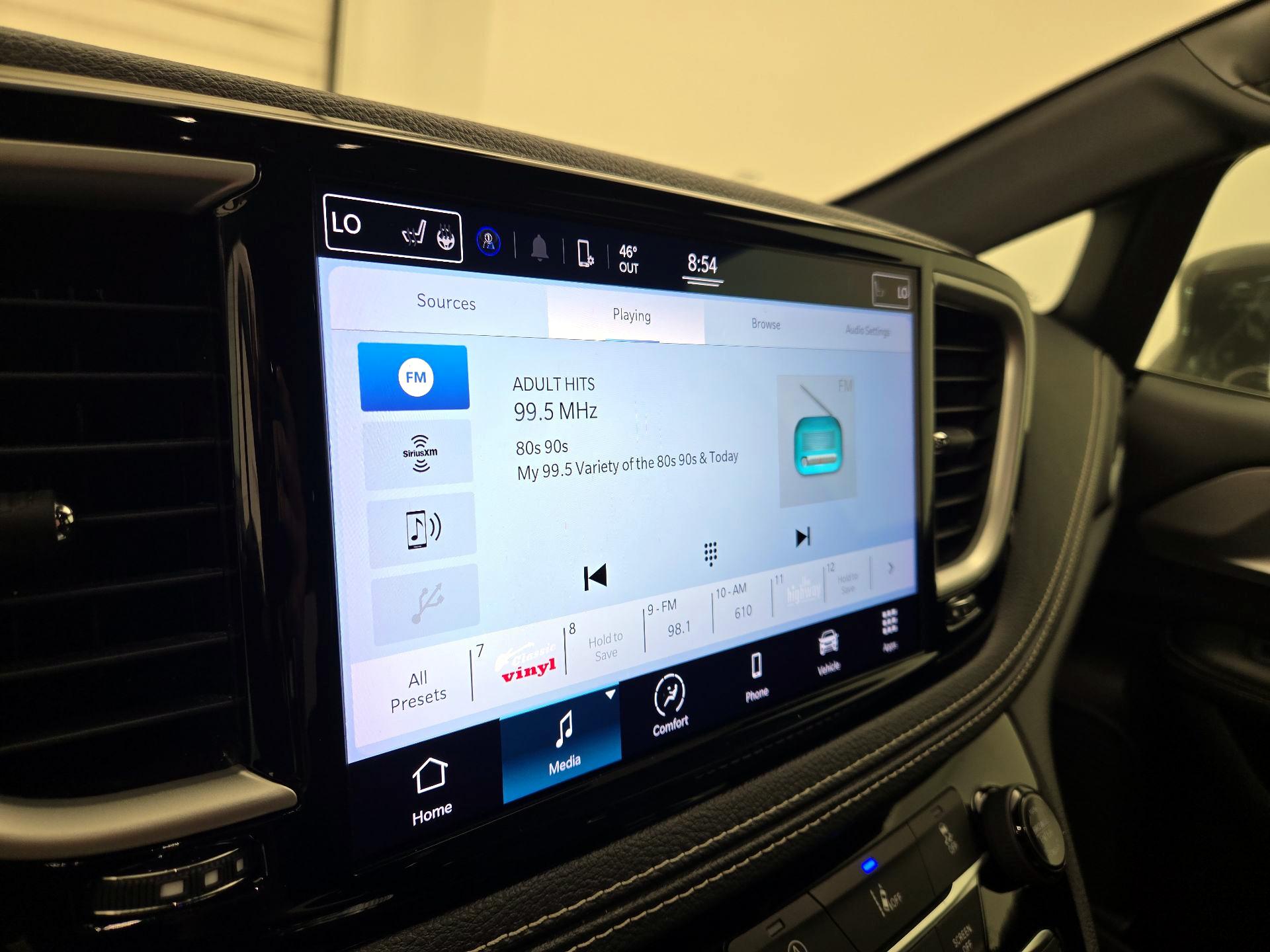 Thumbnail: 2022 Chrysler Pacifica - 15