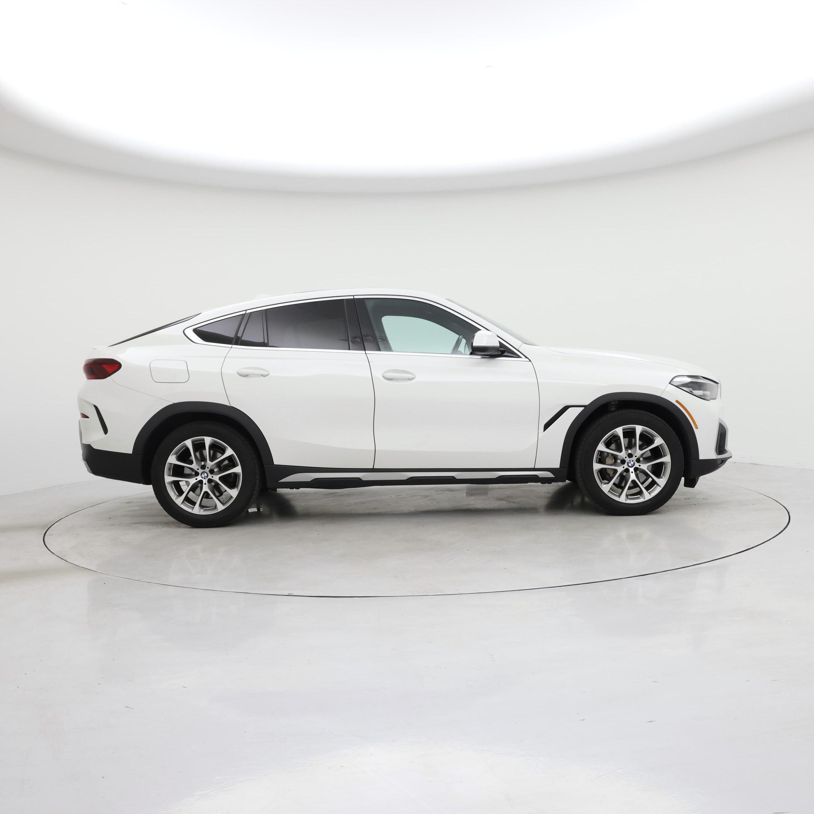 Thumbnail: 2022 BMW X6 - 7