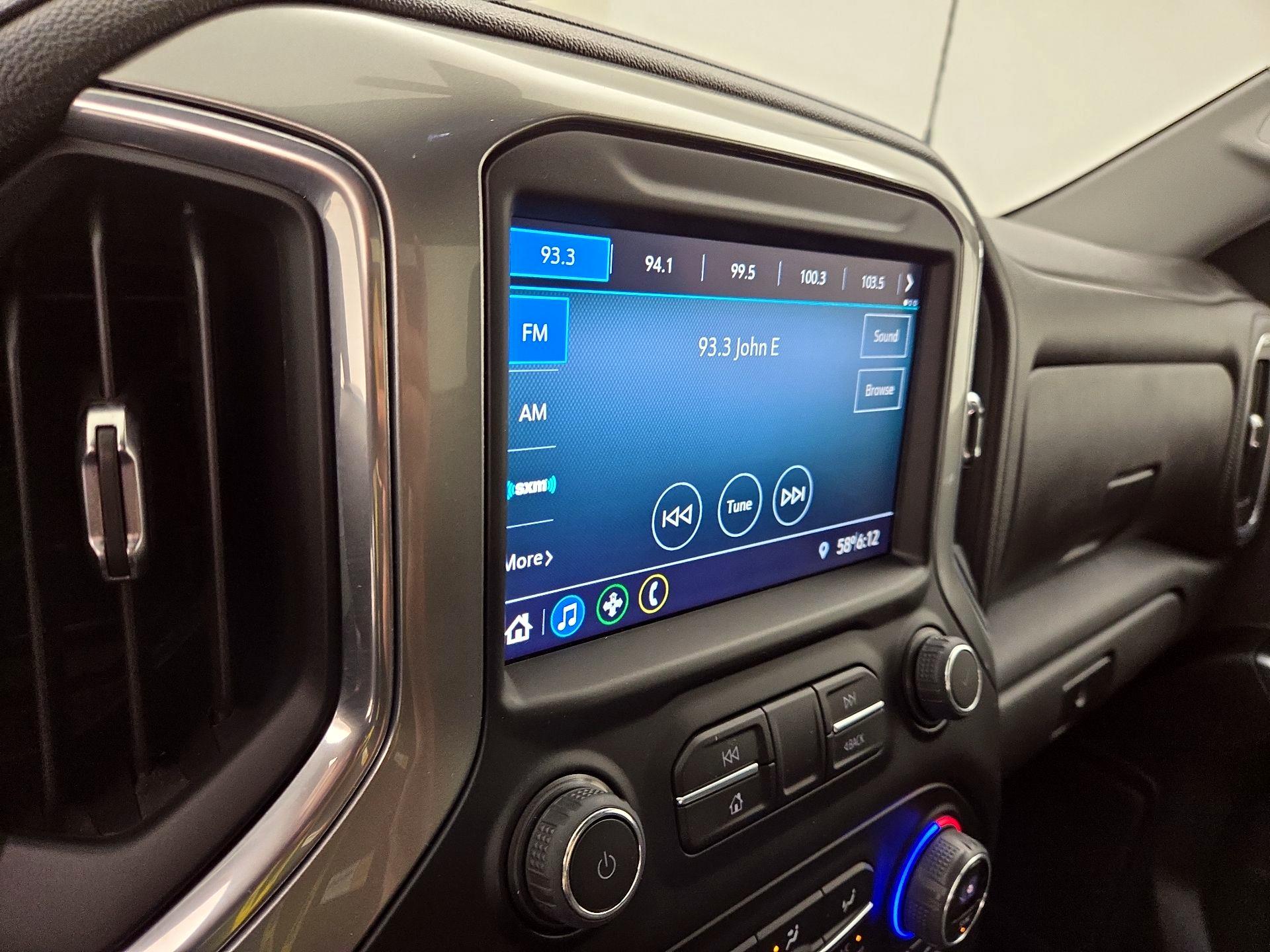 Thumbnail: 2022 Chevrolet Silverado 3500 - 15