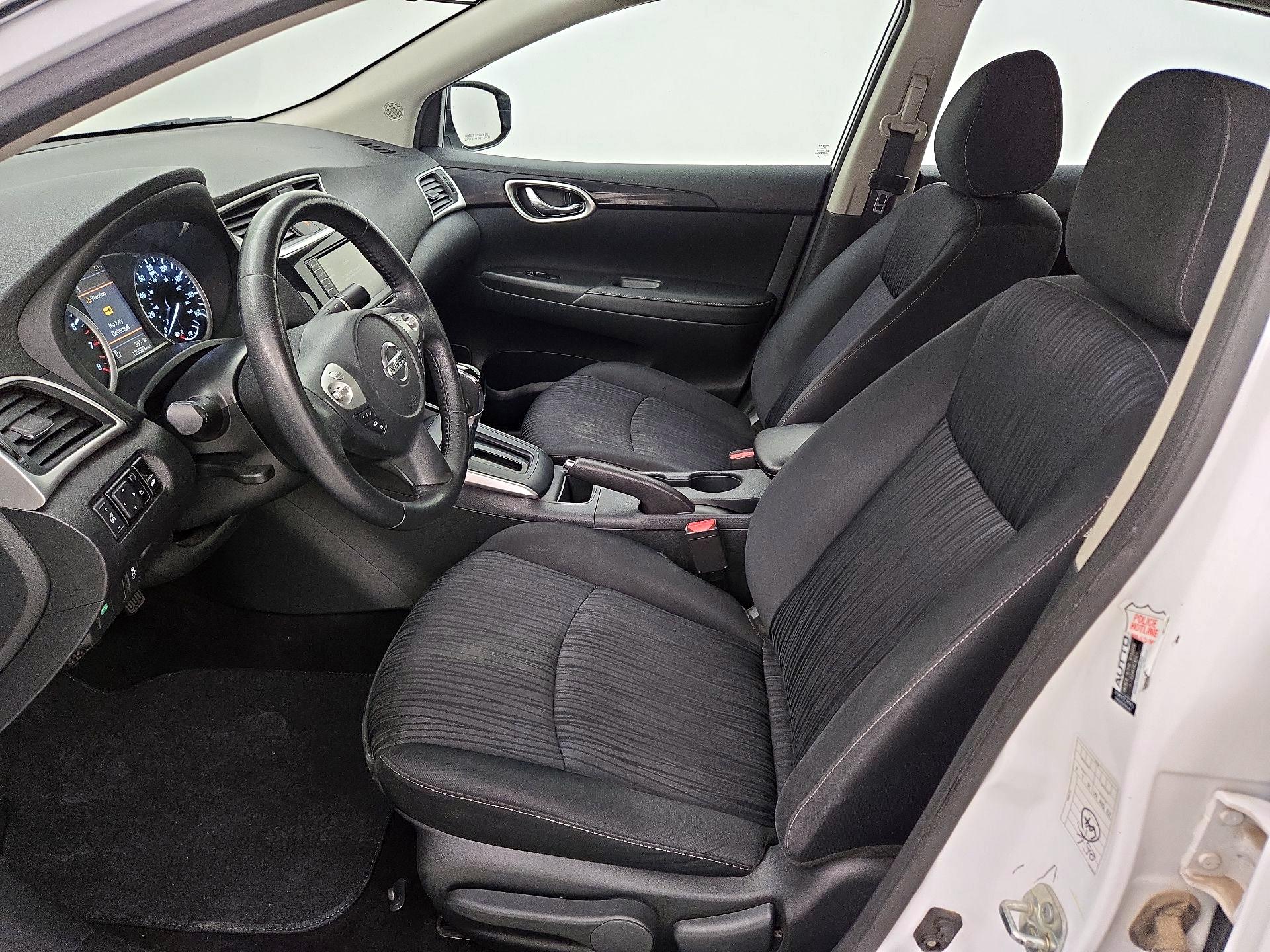 Thumbnail: 2019 Nissan Sentra - 11