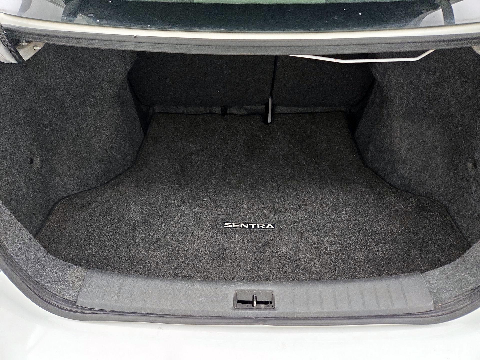 Thumbnail: 2019 Nissan Sentra - 20