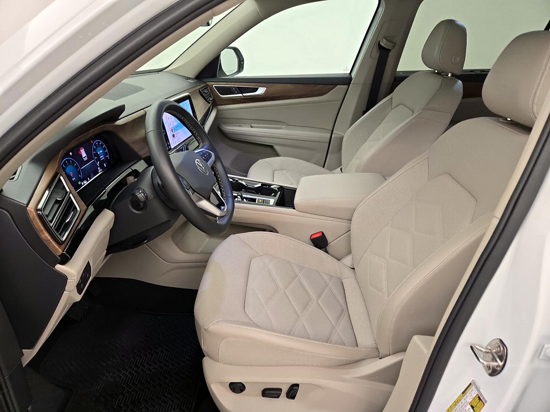 Thumbnail: 2024 Volkswagen Atlas - 11