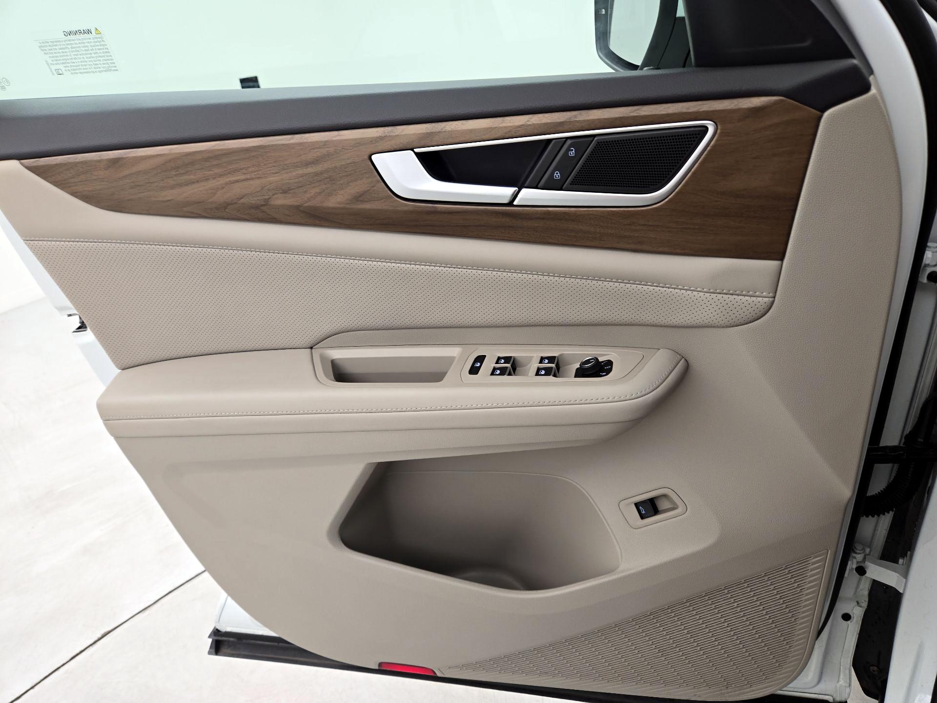 Thumbnail: 2024 Volkswagen Atlas - 12