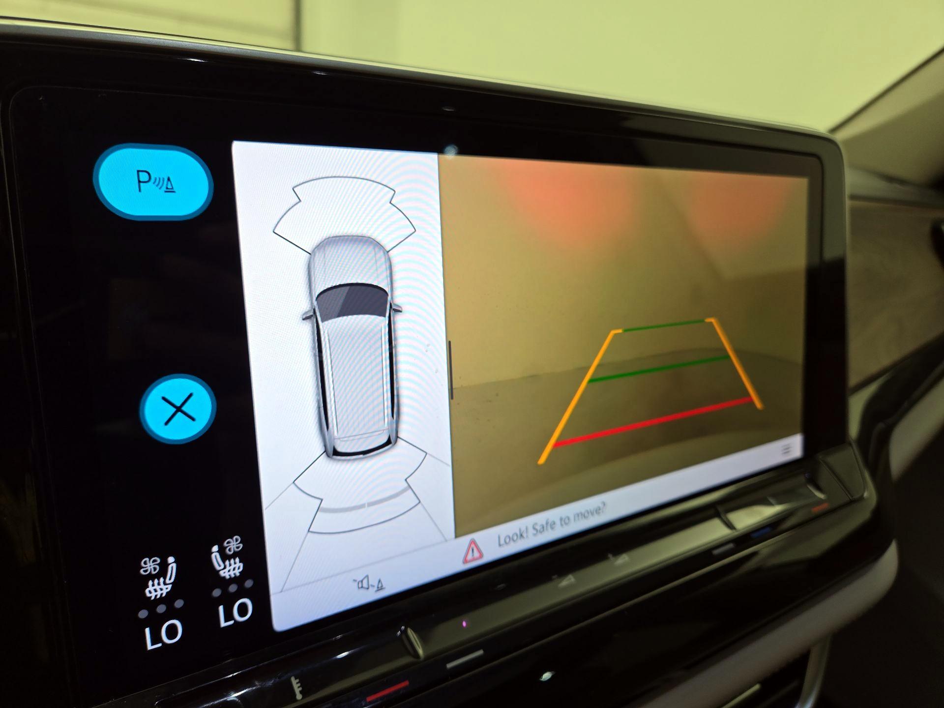 Thumbnail: 2024 Volkswagen Atlas - 14