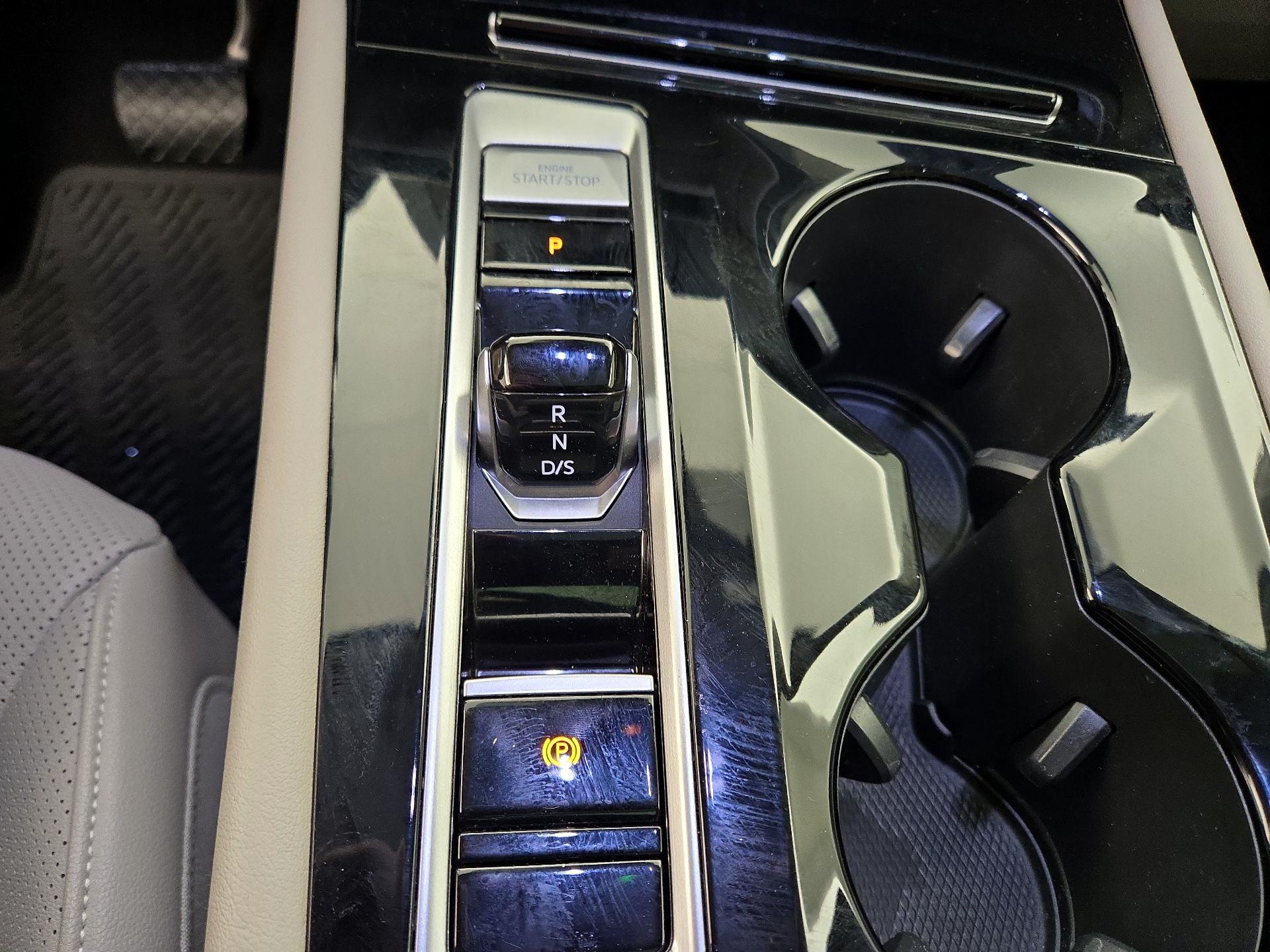 Thumbnail: 2024 Volkswagen Atlas - 17