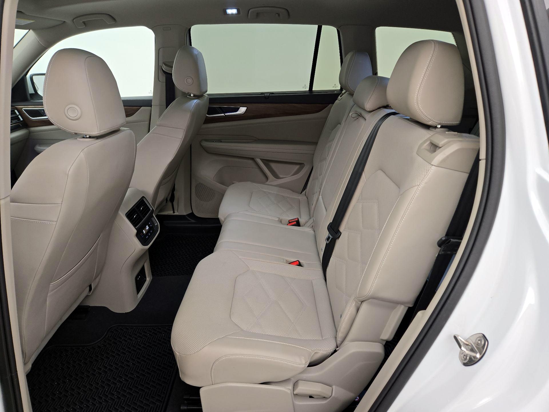 Thumbnail: 2024 Volkswagen Atlas - 20