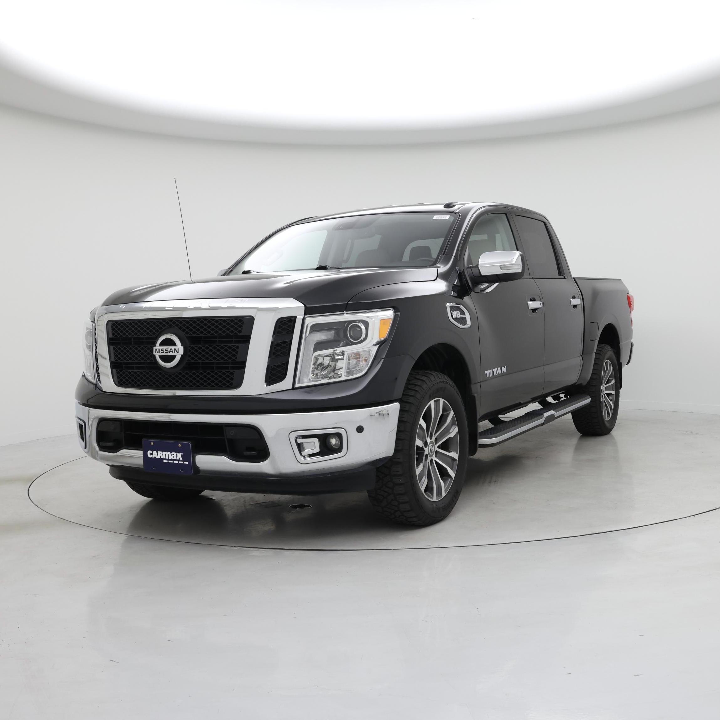 Thumbnail: 2017 Nissan Titan - 4
