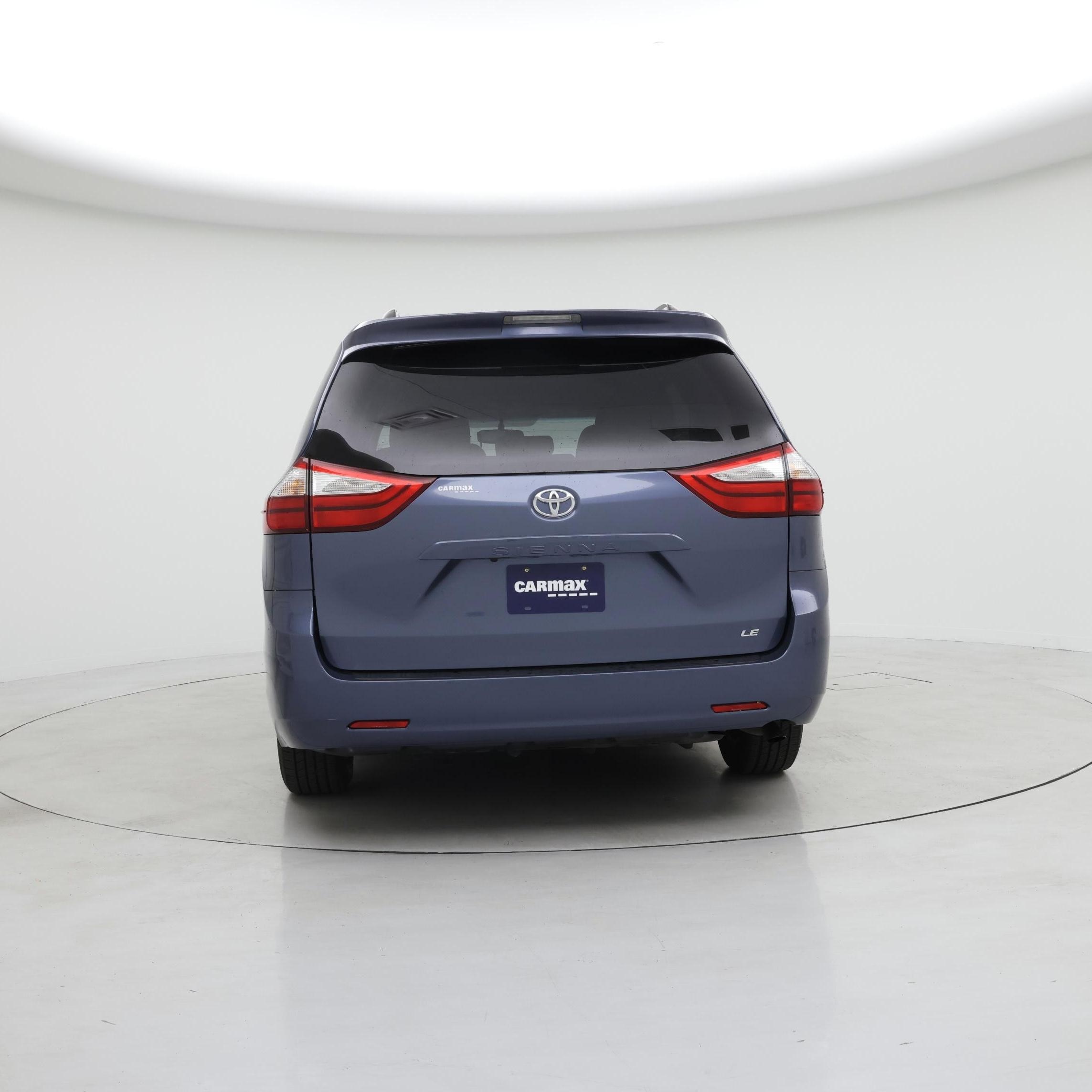 Thumbnail: 2015 Toyota Sienna - 6
