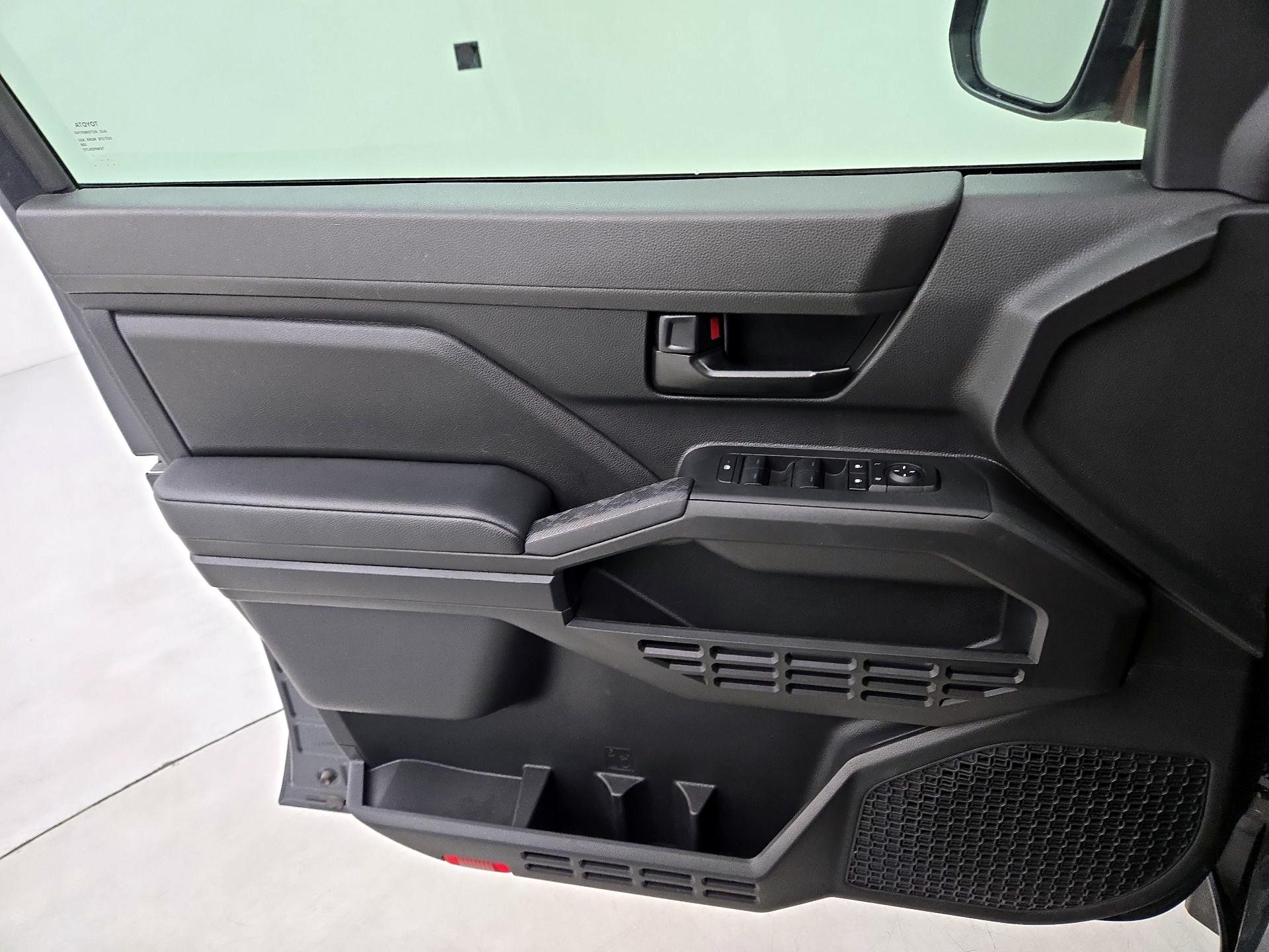 Thumbnail: 2024 Toyota Tacoma - 12