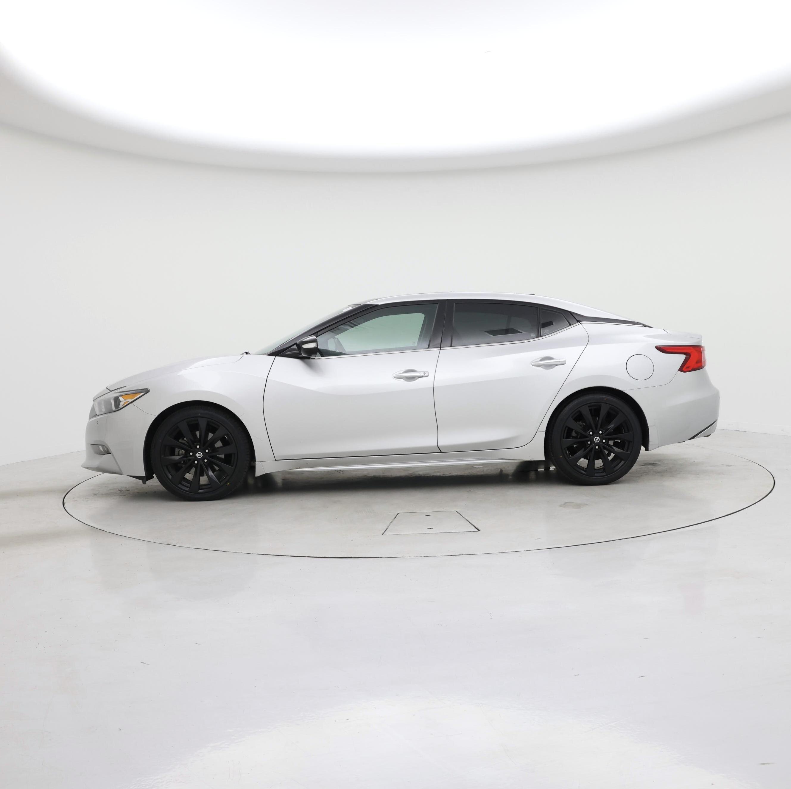 Thumbnail: 2016 Nissan Maxima - 3