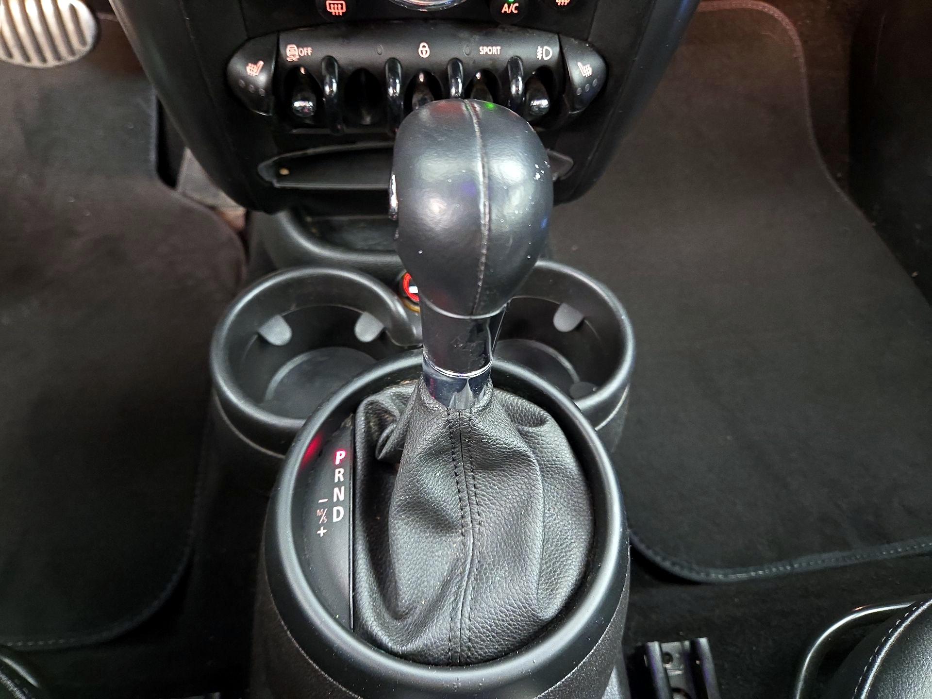 Thumbnail: 2016 MINI Cooper Countryman - 15