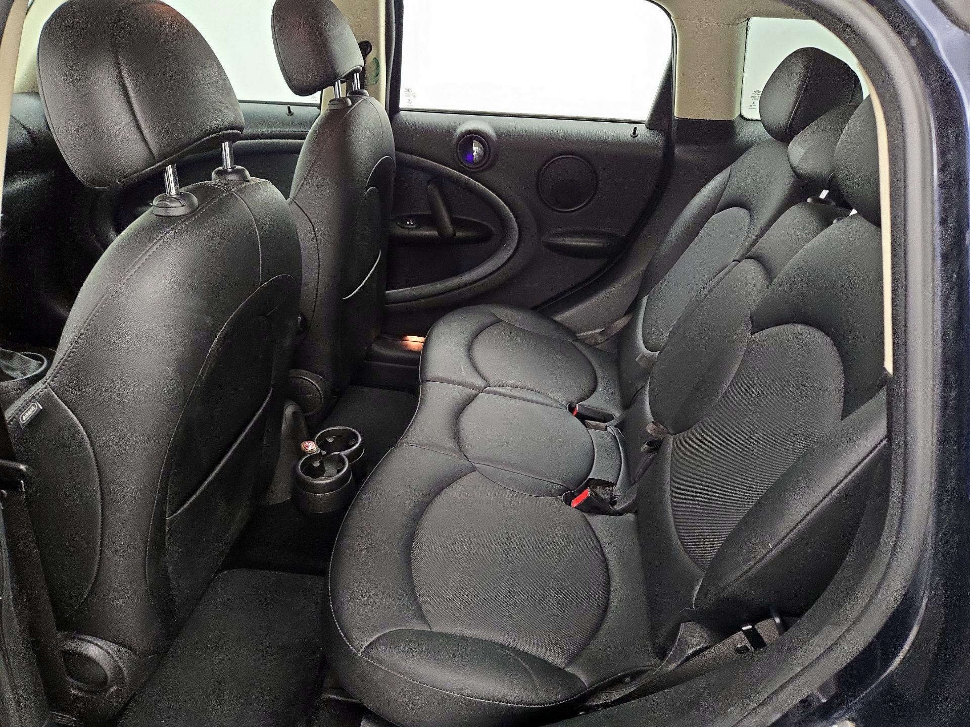 Thumbnail: 2016 MINI Cooper Countryman - 17