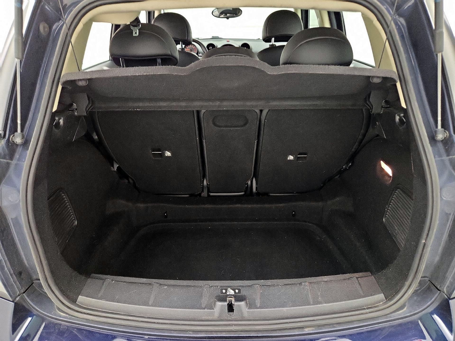 Thumbnail: 2016 MINI Cooper Countryman - 18