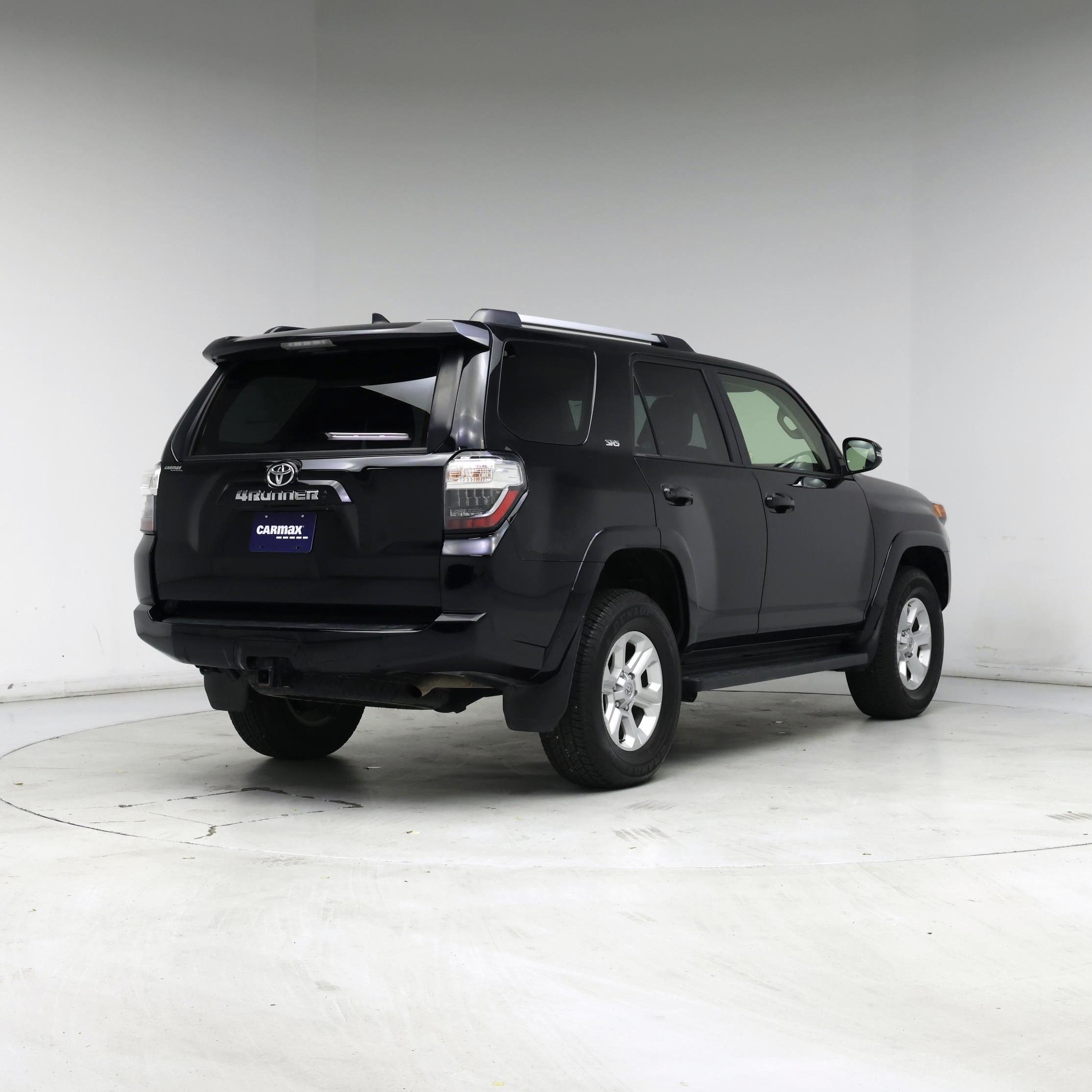 Thumbnail: 2024 Toyota 4Runner - 8