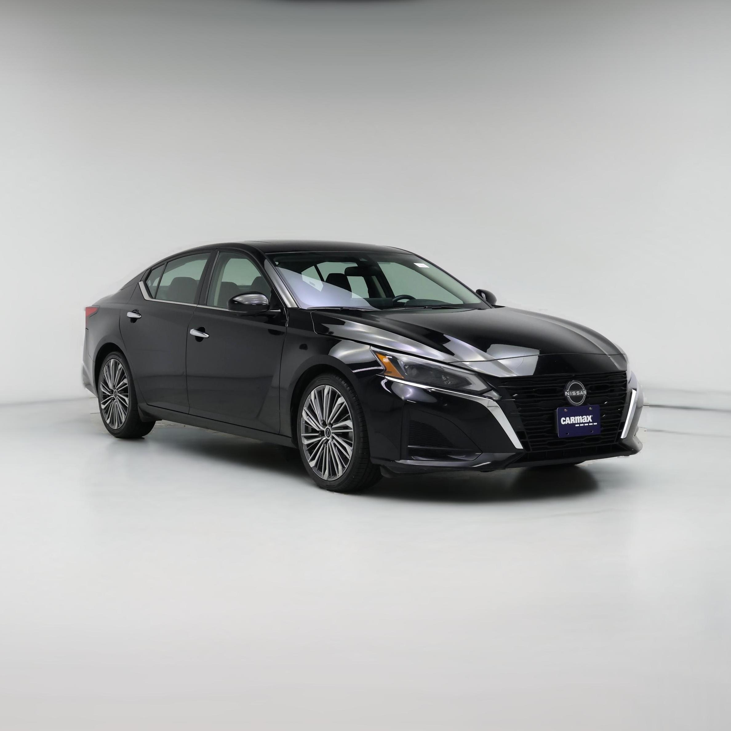 Thumbnail: 2023 Nissan Altima - 1