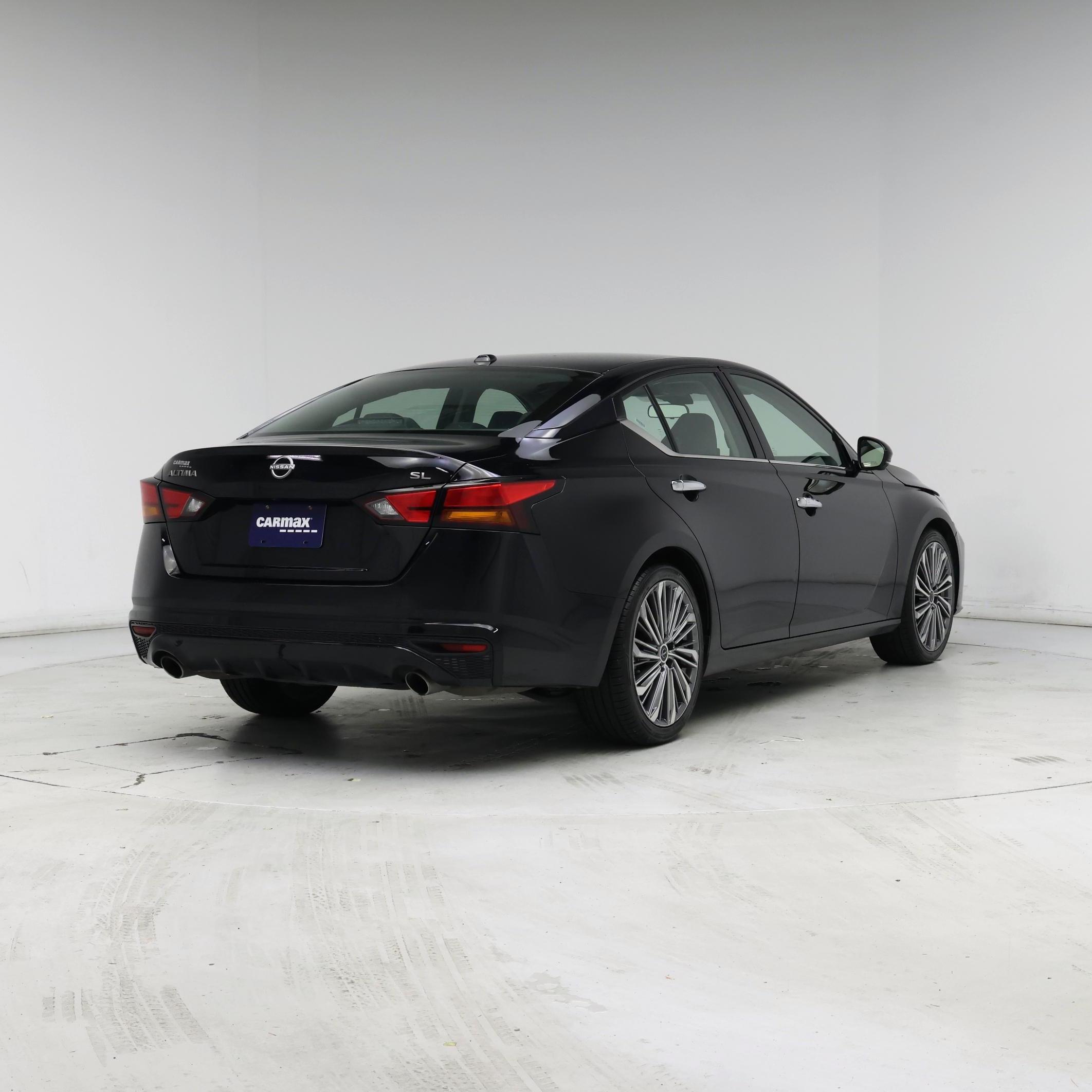 Thumbnail: 2023 Nissan Altima - 8