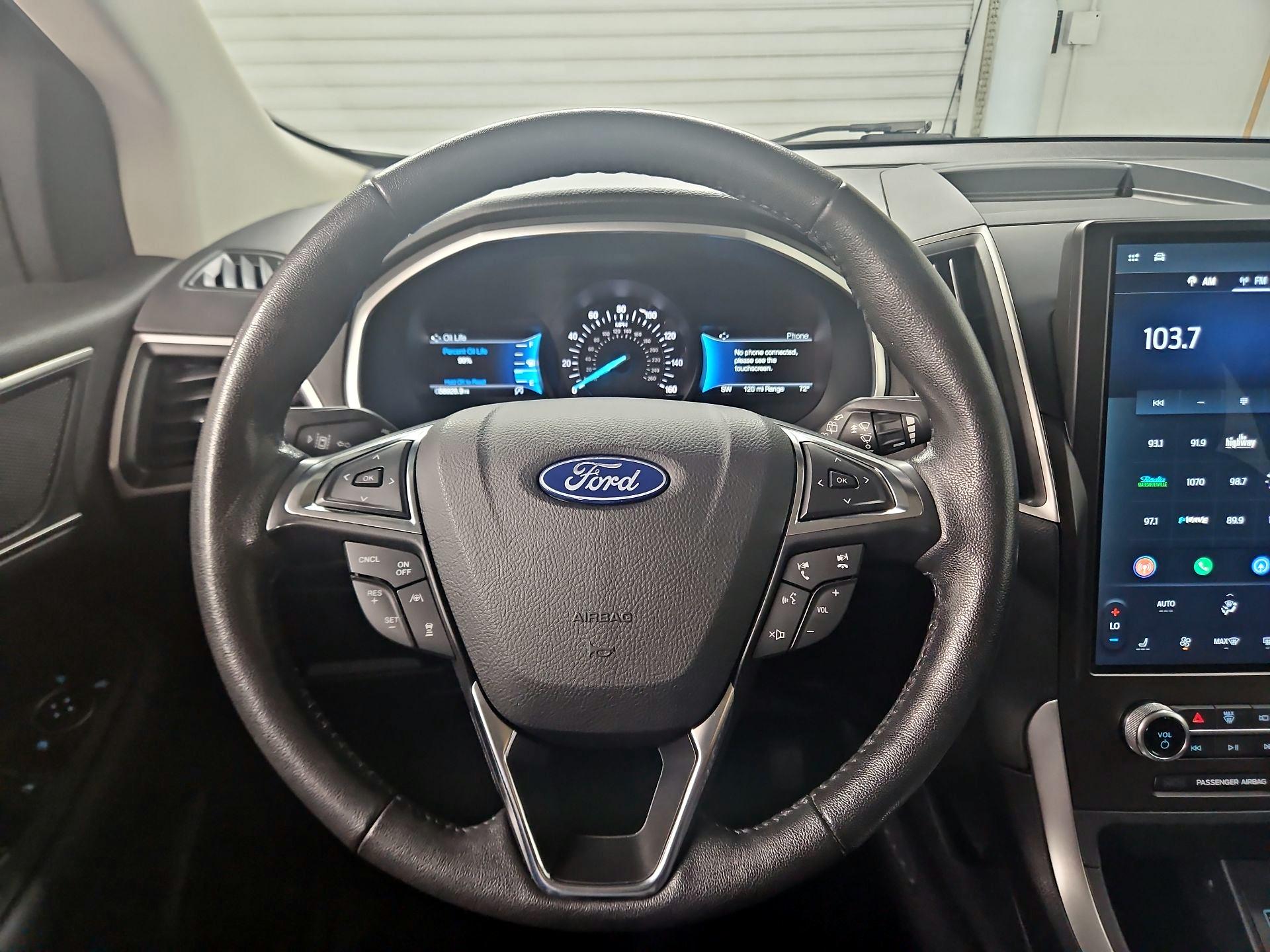 Thumbnail: 2021 Ford Edge - 10