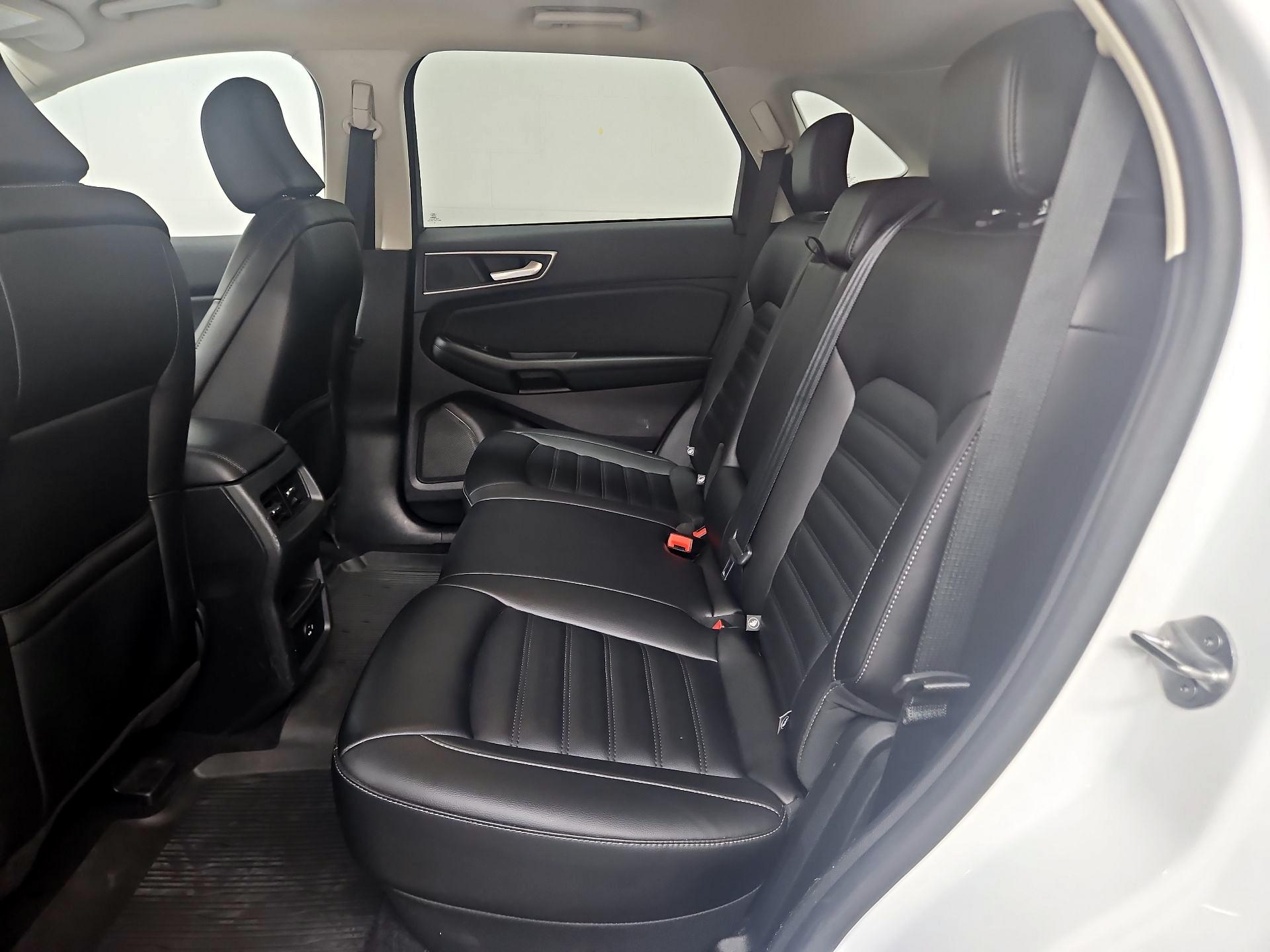 Thumbnail: 2021 Ford Edge - 20
