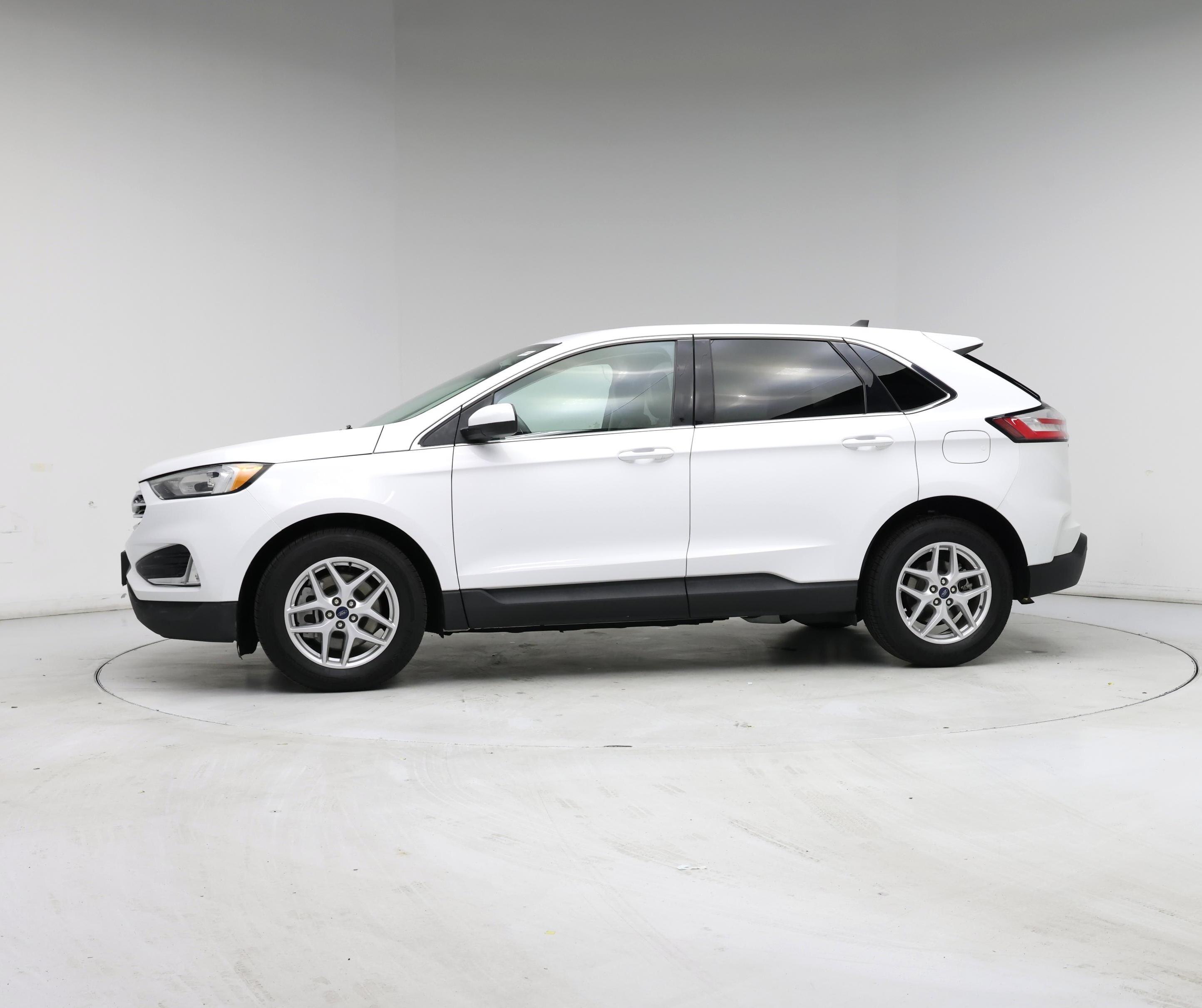 Thumbnail: 2021 Ford Edge - 3