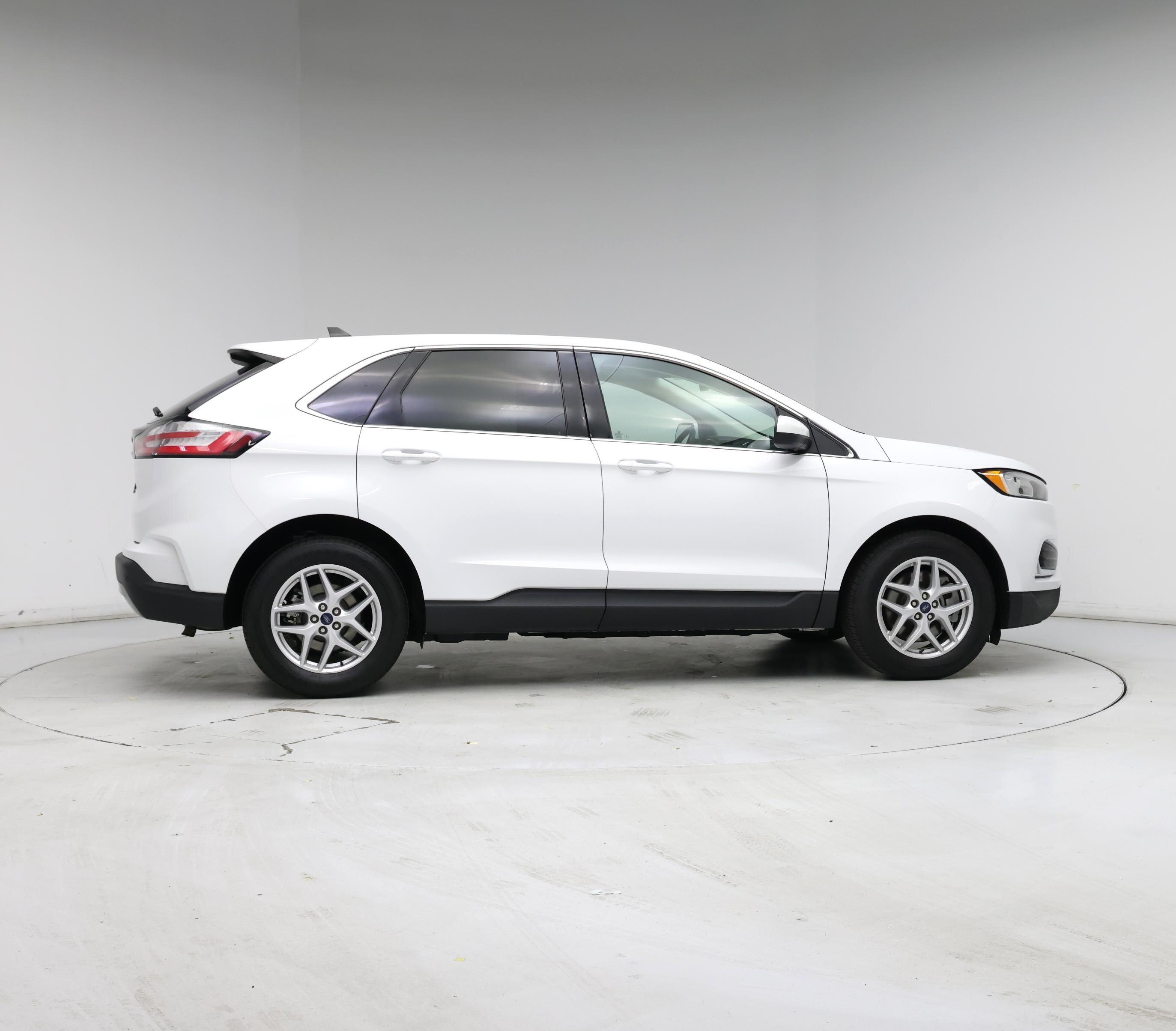 Thumbnail: 2021 Ford Edge - 7