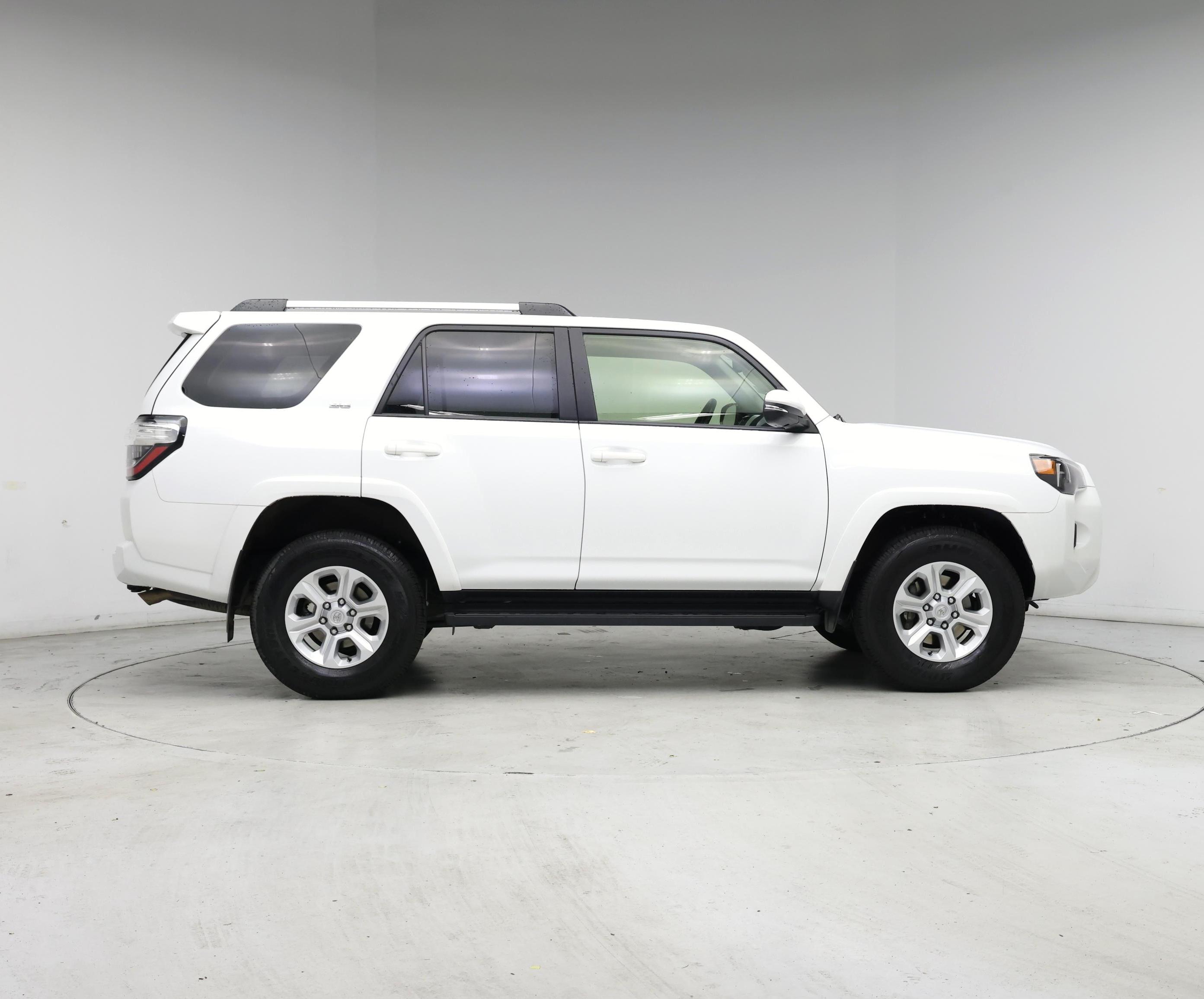 Thumbnail: 2024 Toyota 4Runner - 7