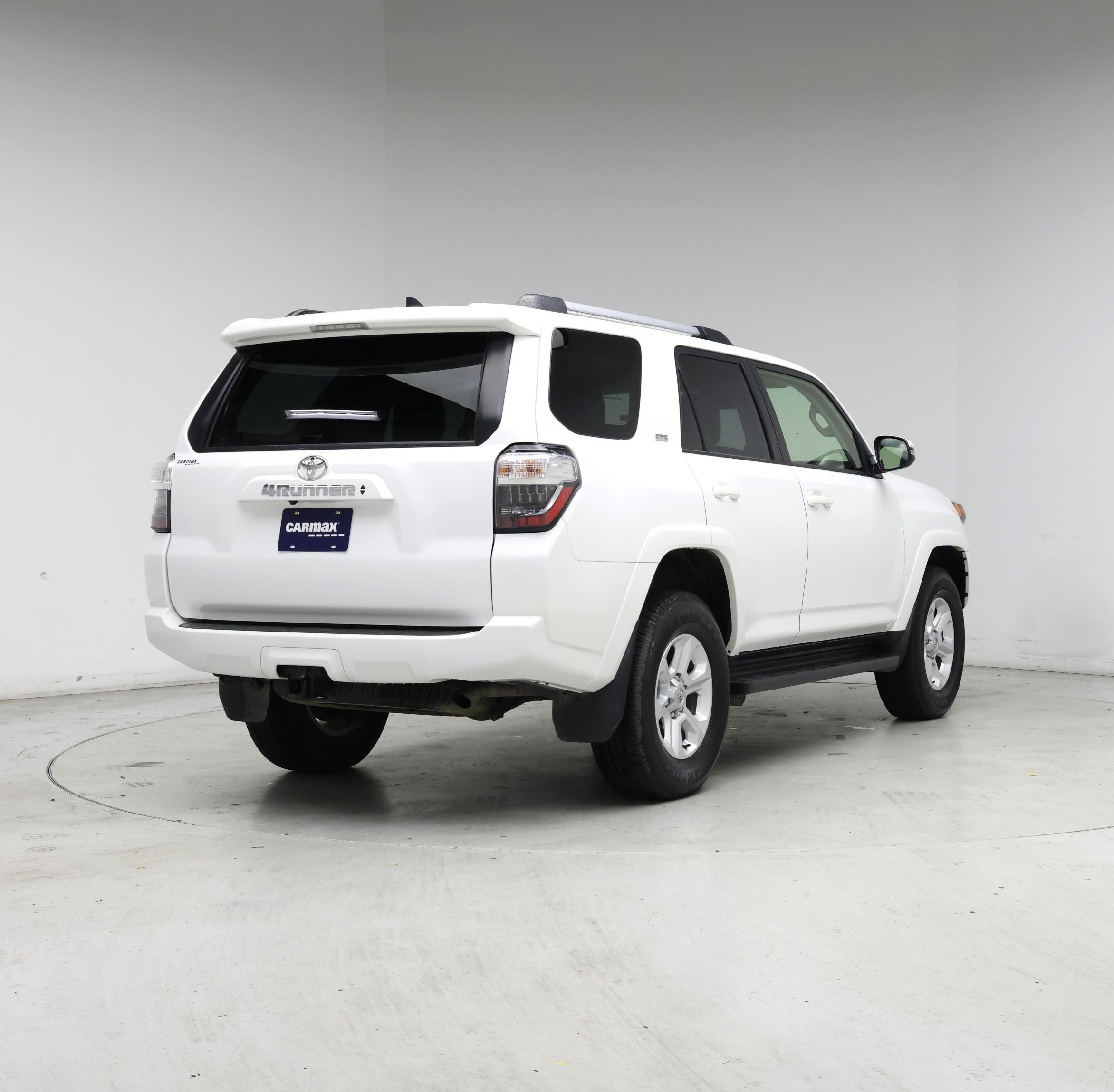 Thumbnail: 2024 Toyota 4Runner - 8