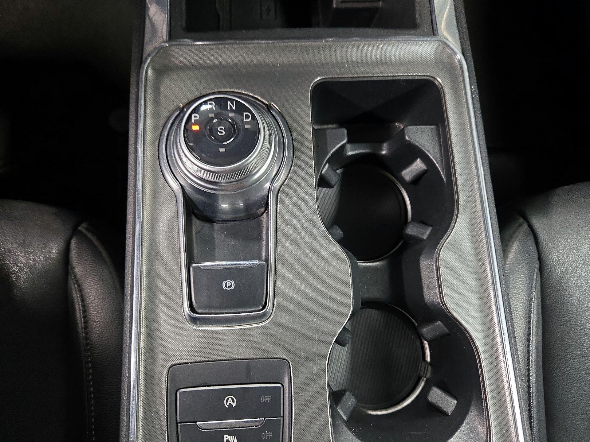 Thumbnail: 2022 Ford Edge - 17