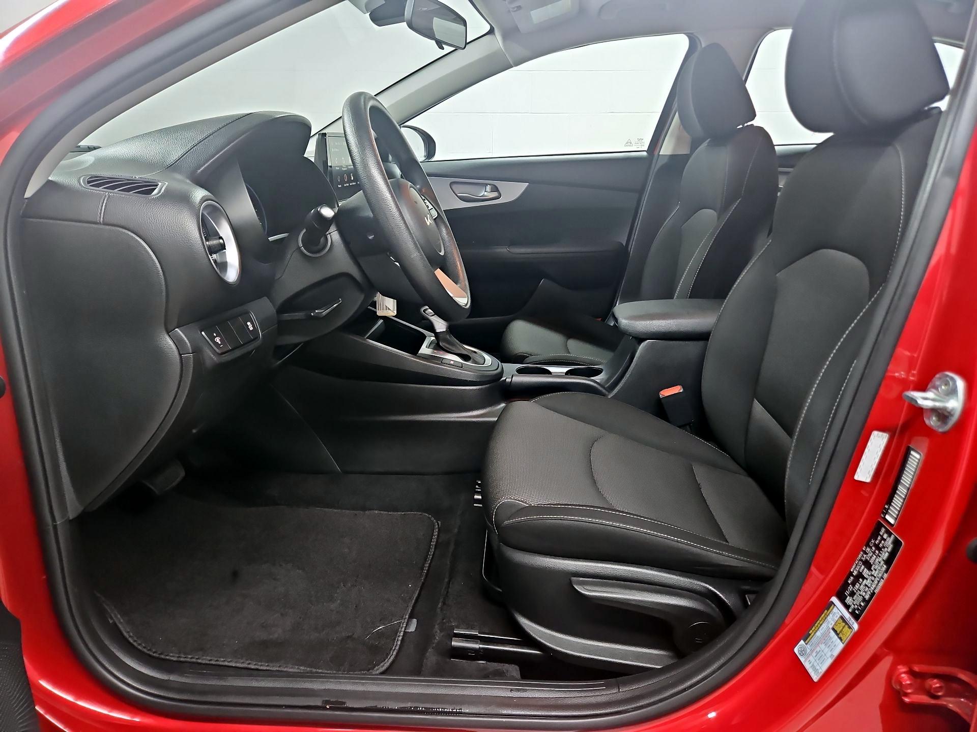 Thumbnail: 2023 Kia Forte - 11