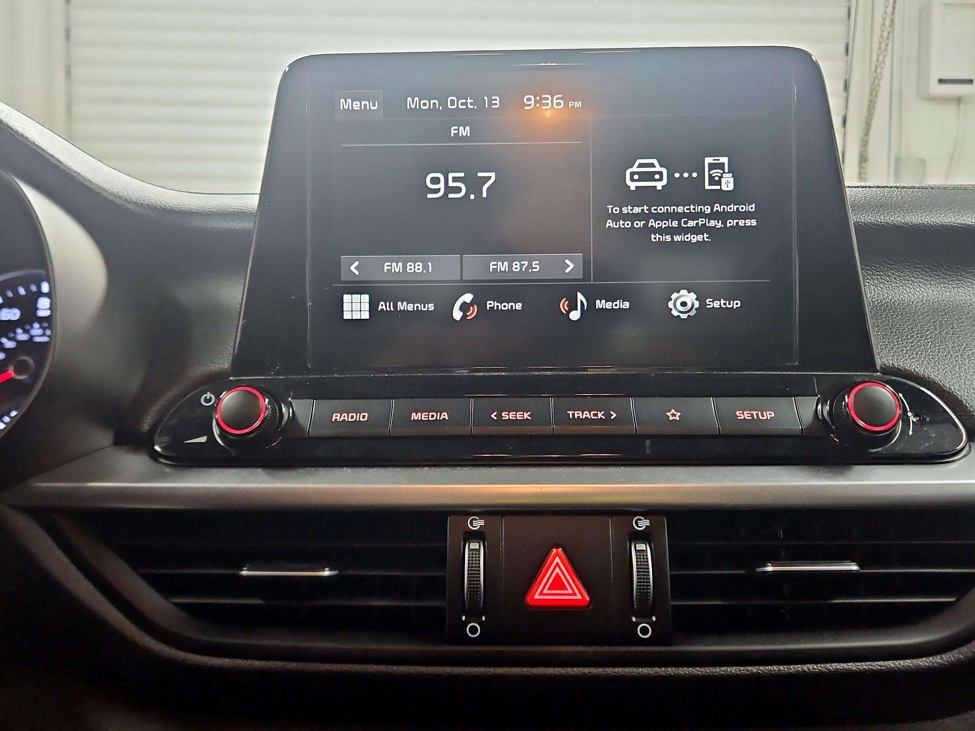 Thumbnail: 2023 Kia Forte - 15