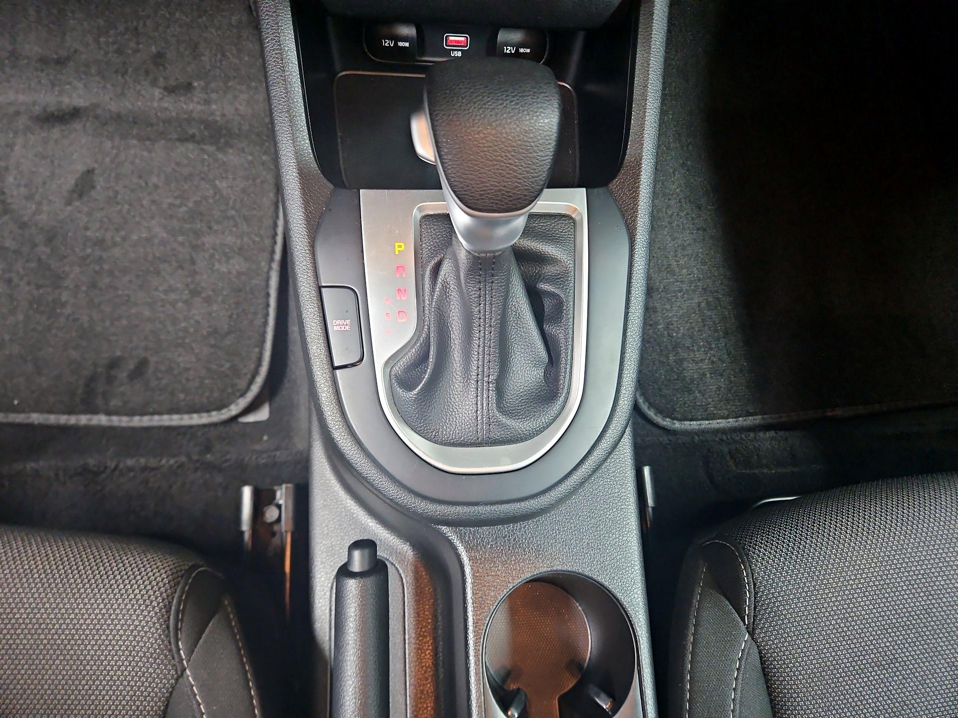 Thumbnail: 2023 Kia Forte - 17