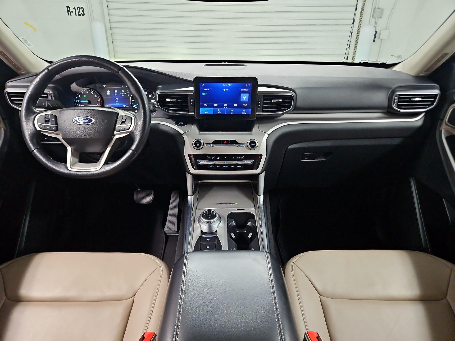 Thumbnail: 2023 Ford Explorer - 9