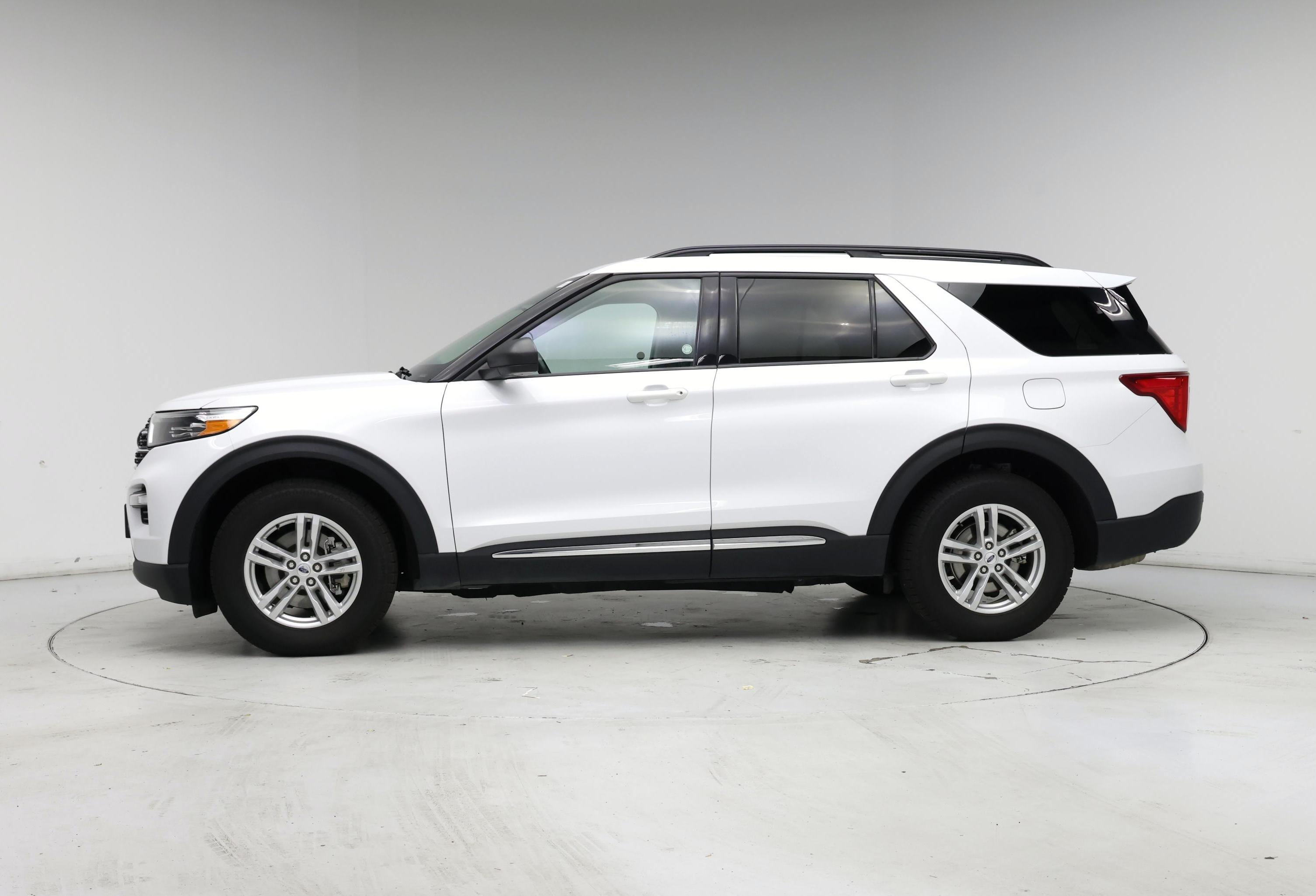 Thumbnail: 2023 Ford Explorer - 3