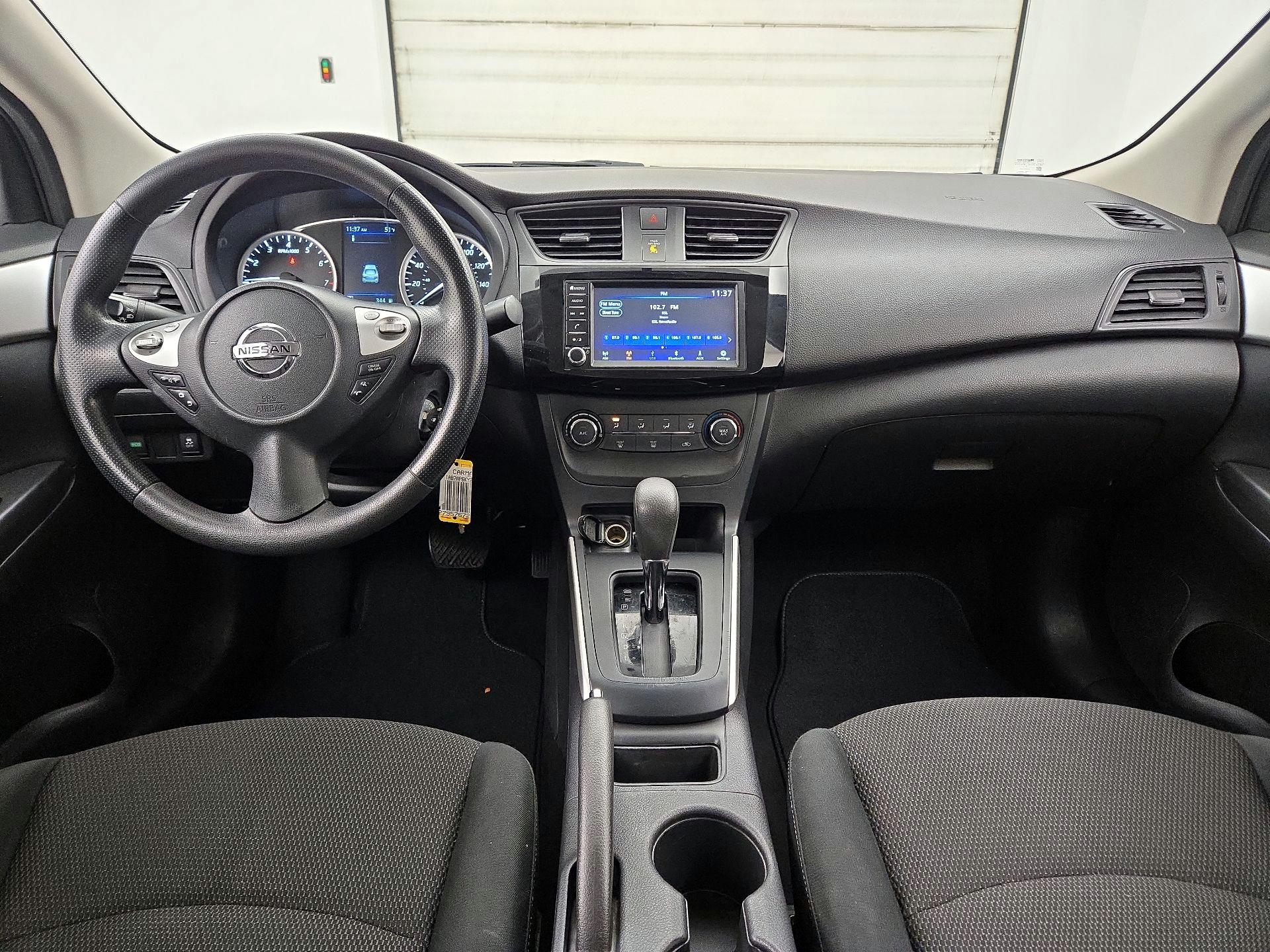 Thumbnail: 2019 Nissan Sentra - 9