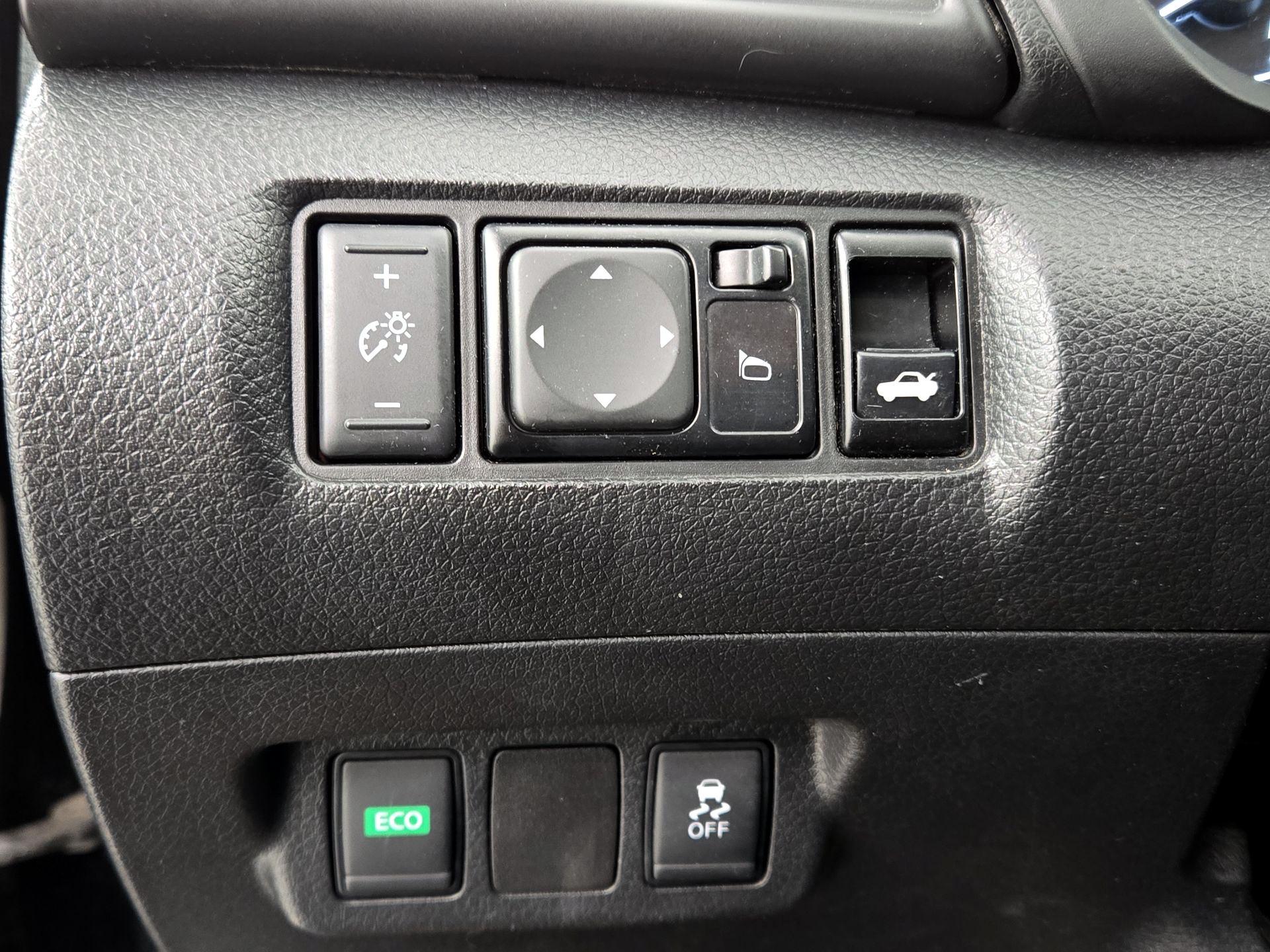 Thumbnail: 2019 Nissan Sentra - 13