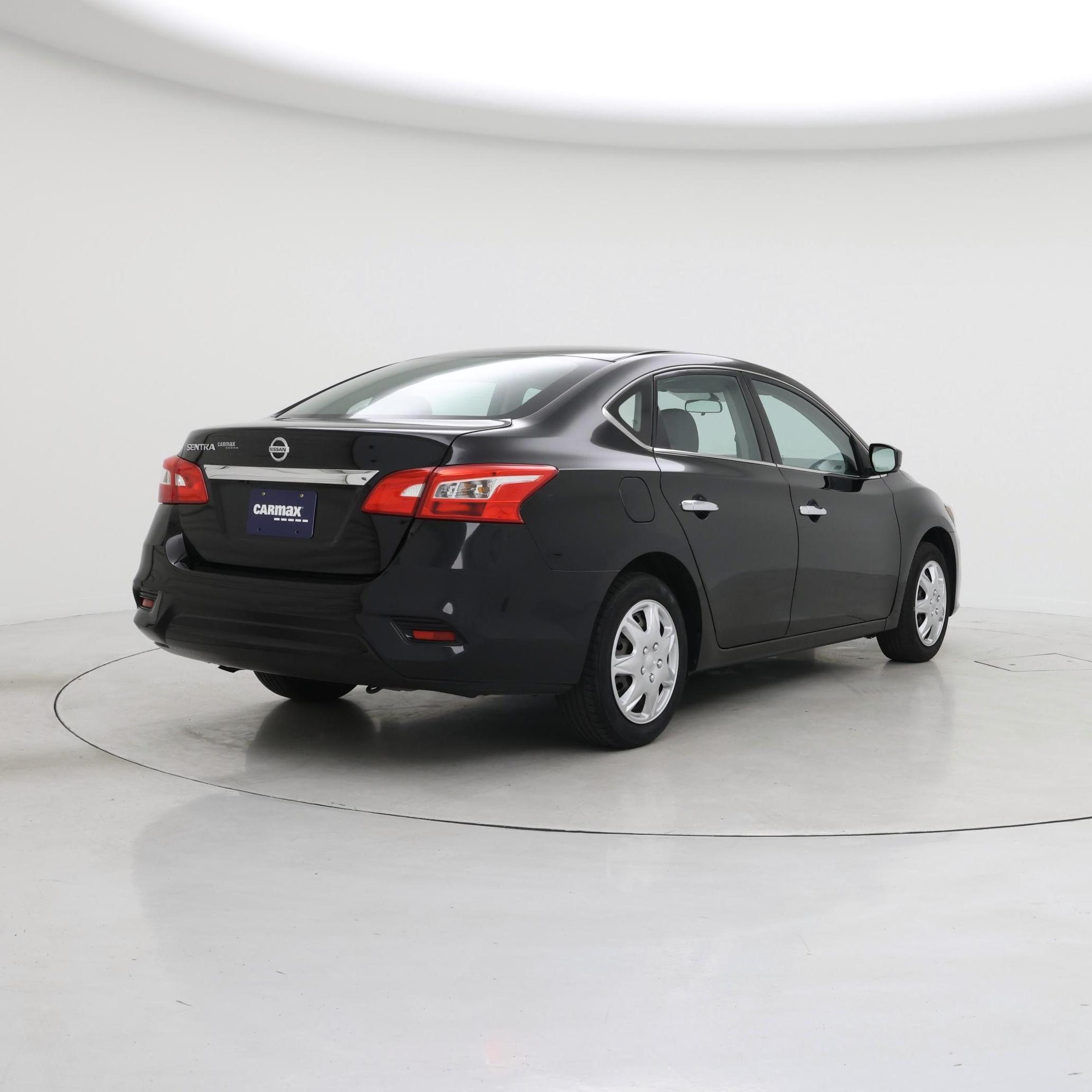 Thumbnail: 2019 Nissan Sentra - 8