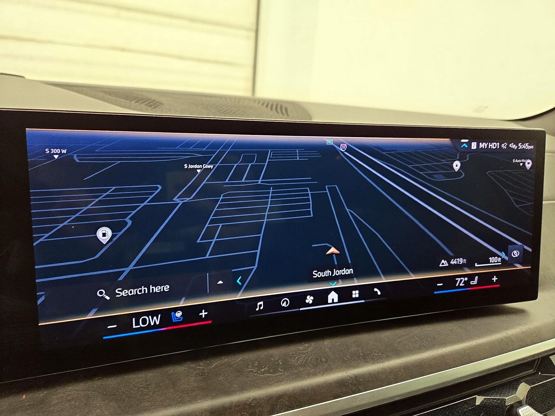 Thumbnail: 2024 BMW X5 - 14